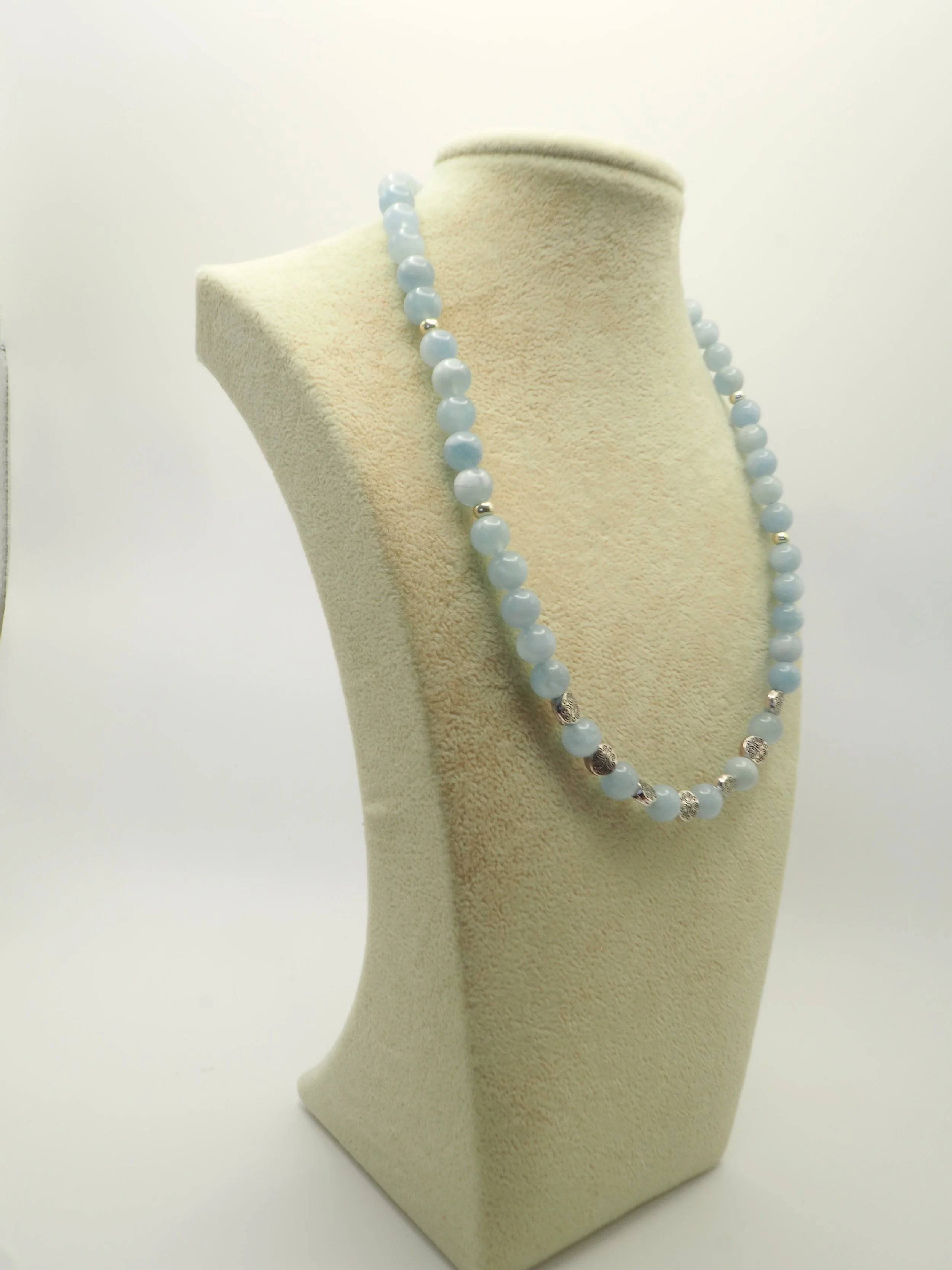 Aquamarine Bead Necklace4.JPG