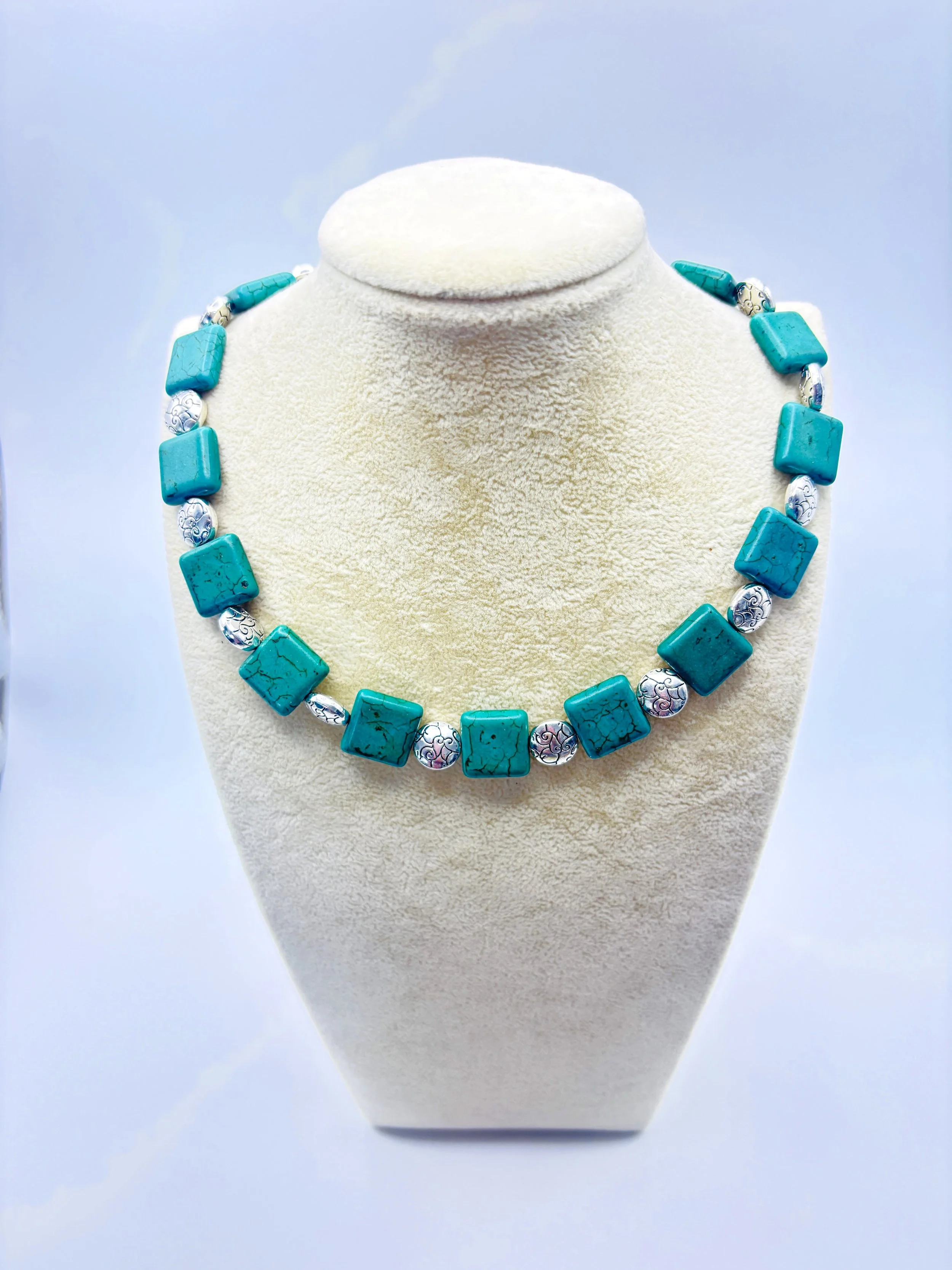 Green Turquoise choker2.JPG