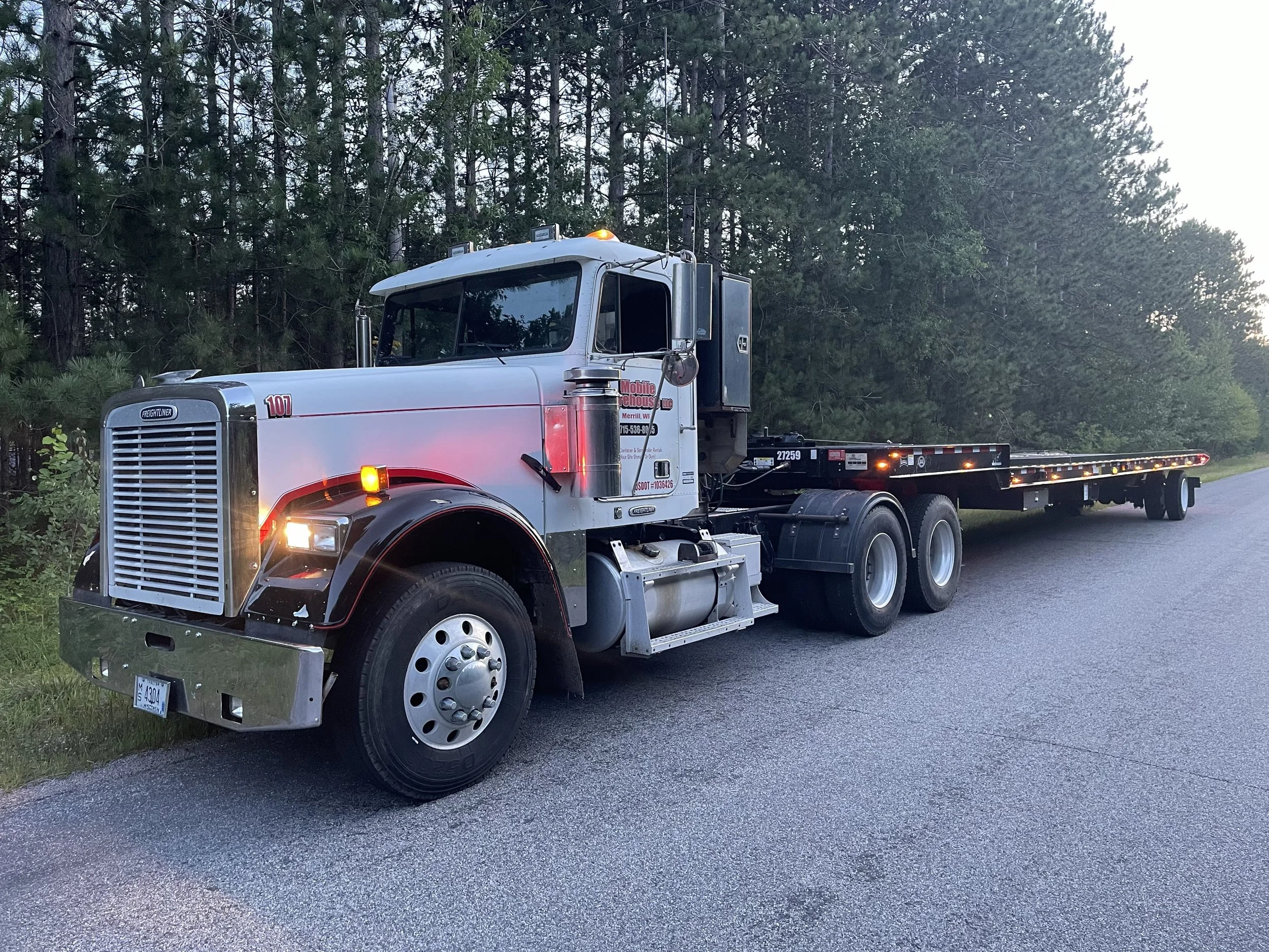 Mobile Warehouse LLC Freightliner FLD Shipping Container haul truck