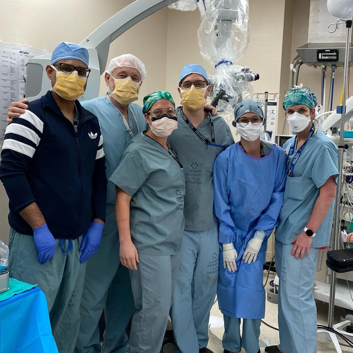 Huge congrats to Dr. Matt Laschuk and team for the first ever DIEP flap done at Windsor Regional Hospital. Between the two of us, we now offer all options for breast reconstruction right here in Windsor! So proud of our small, but mighty department.
