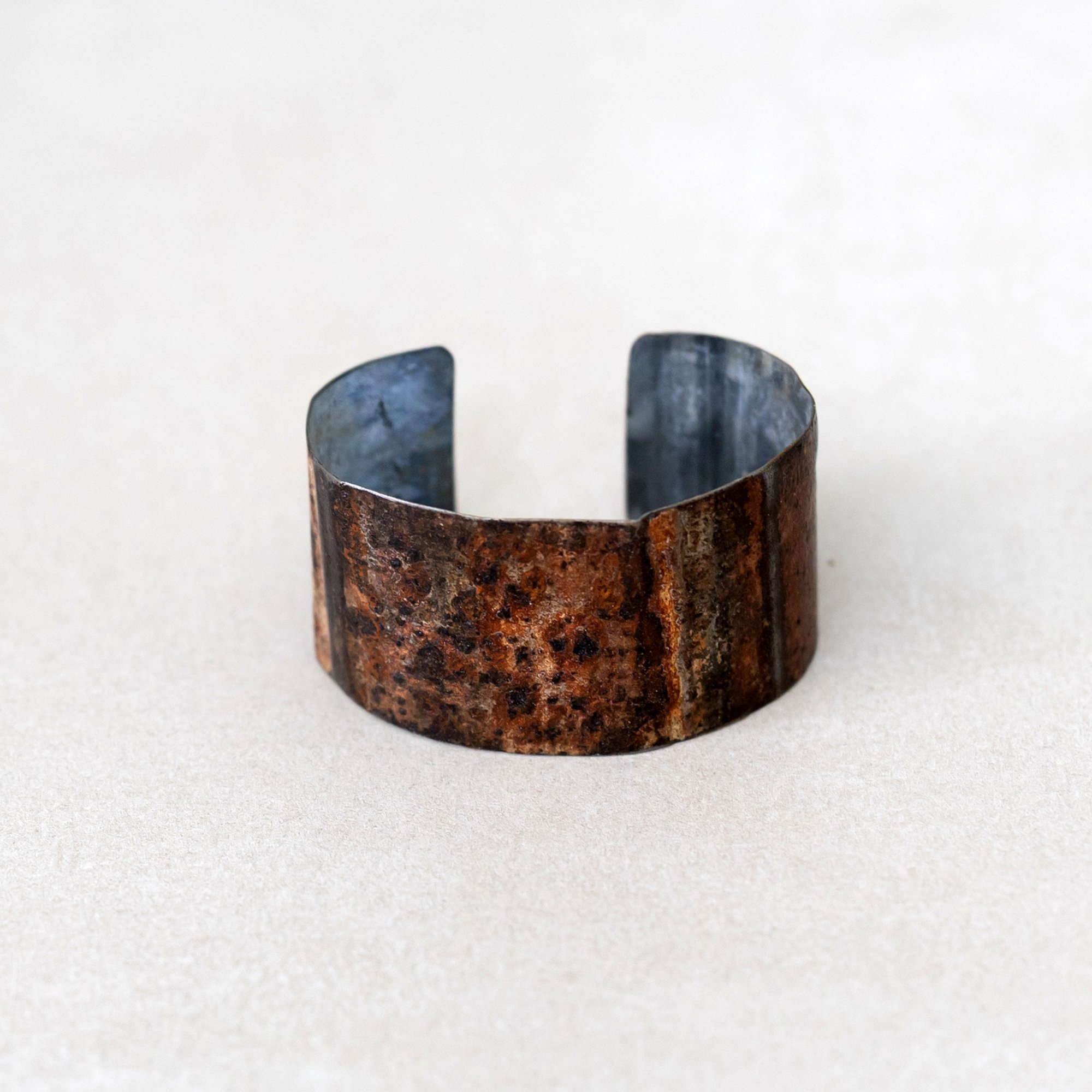 Metal Cuff (medium)