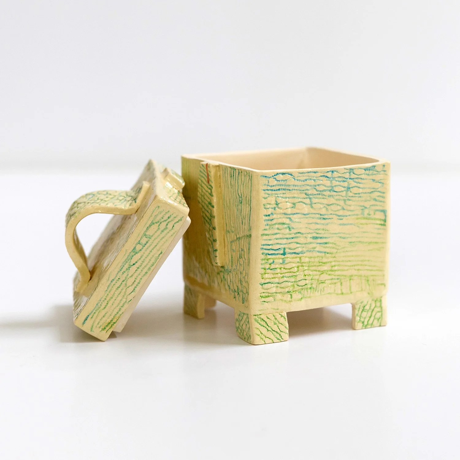 white box 3.jpg