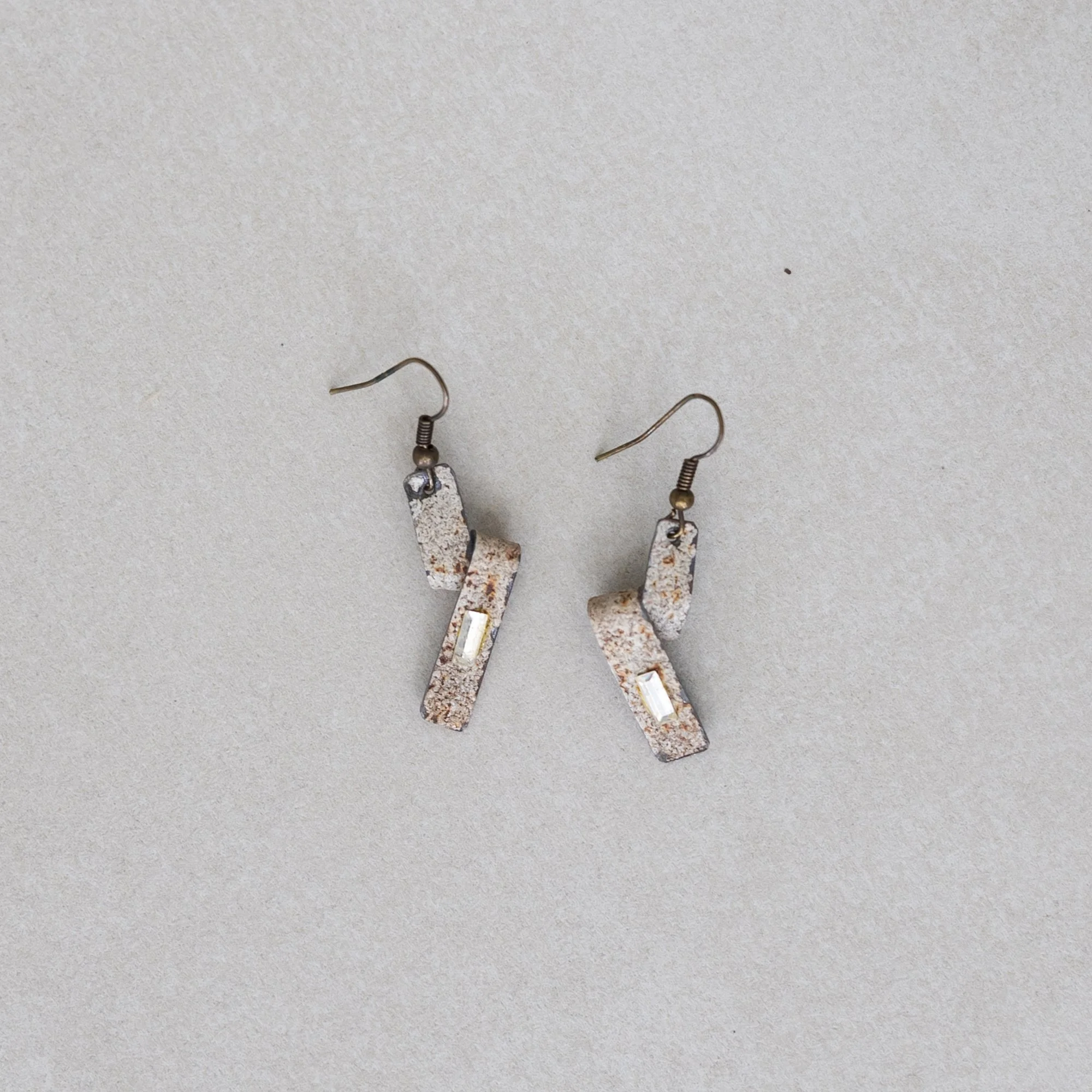 Single Twist Bling Earrings