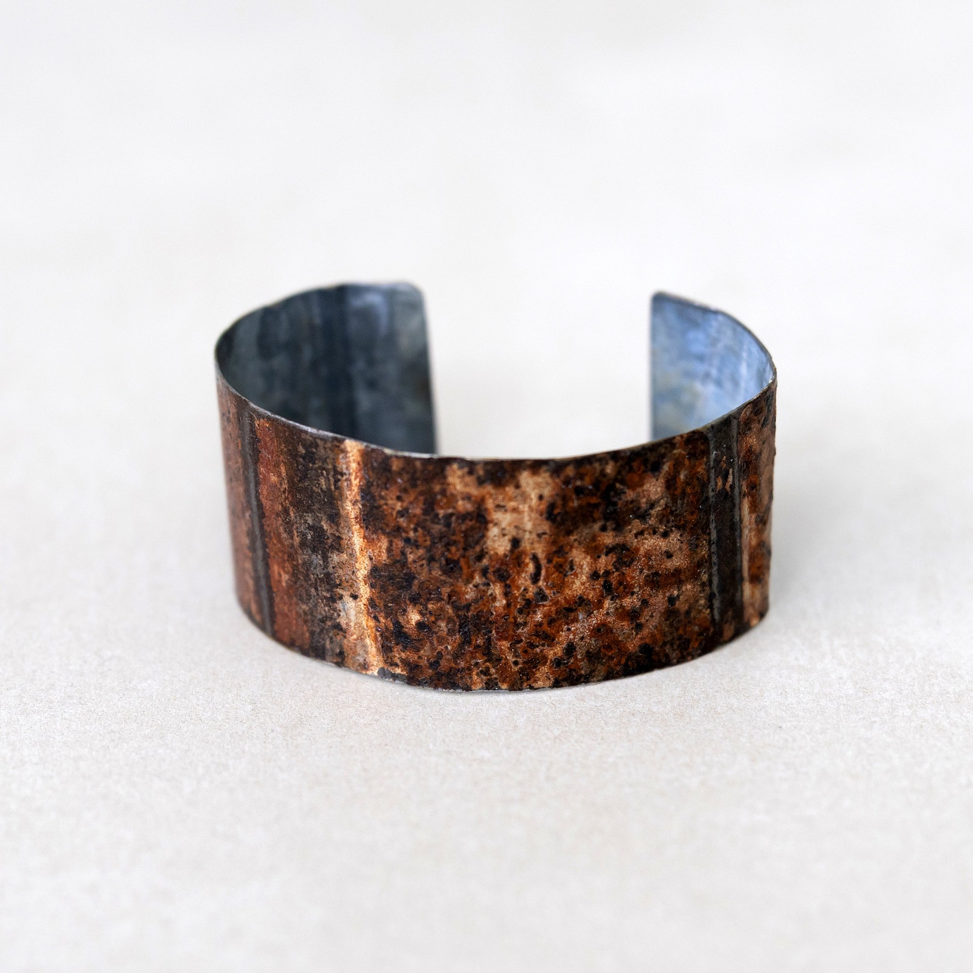 Metal Cuff (medium)