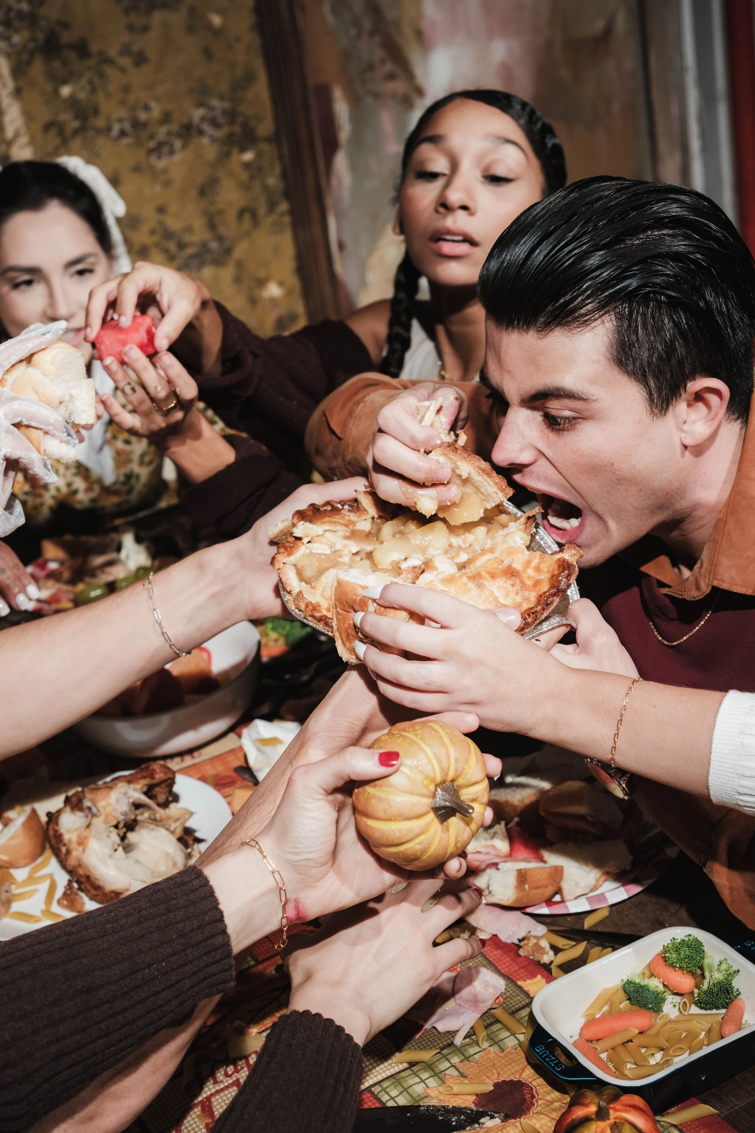 21+ Friendsgiving @storyHAUS  11/20/26