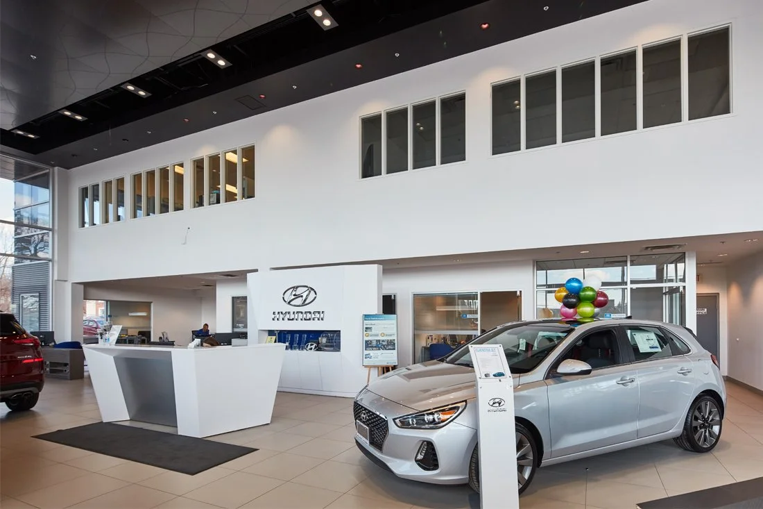 Mountain Hyundai - indoor car display 2