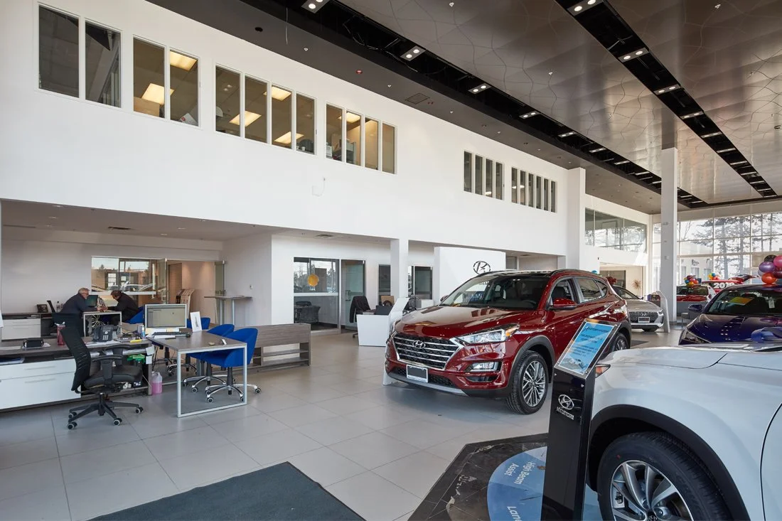 Mountain Hyundai - indoor car display