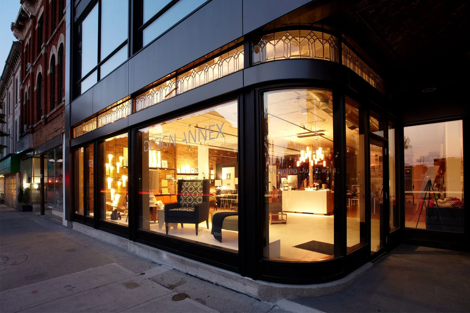 118 James Street North