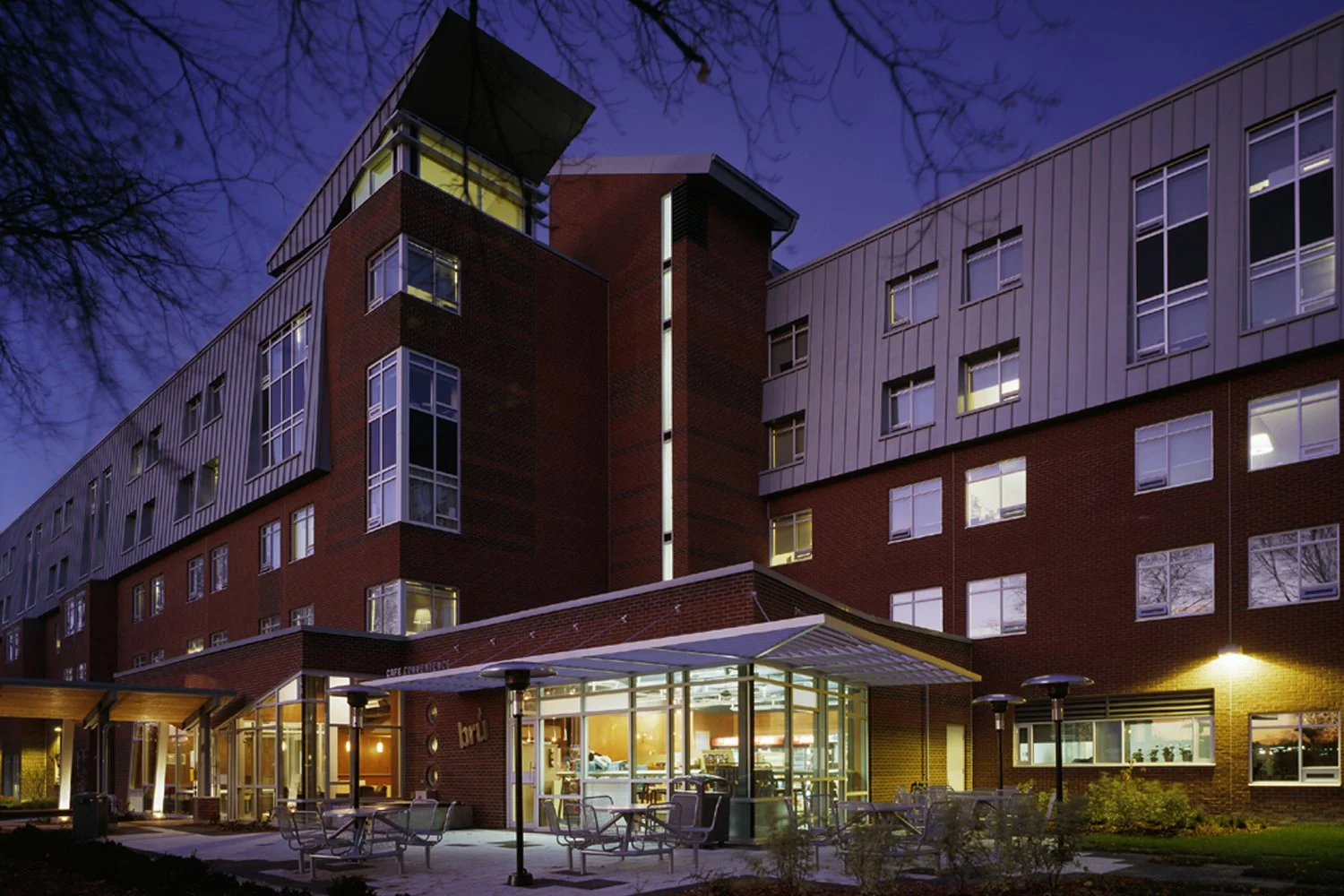 U Windsor Alumni Hall