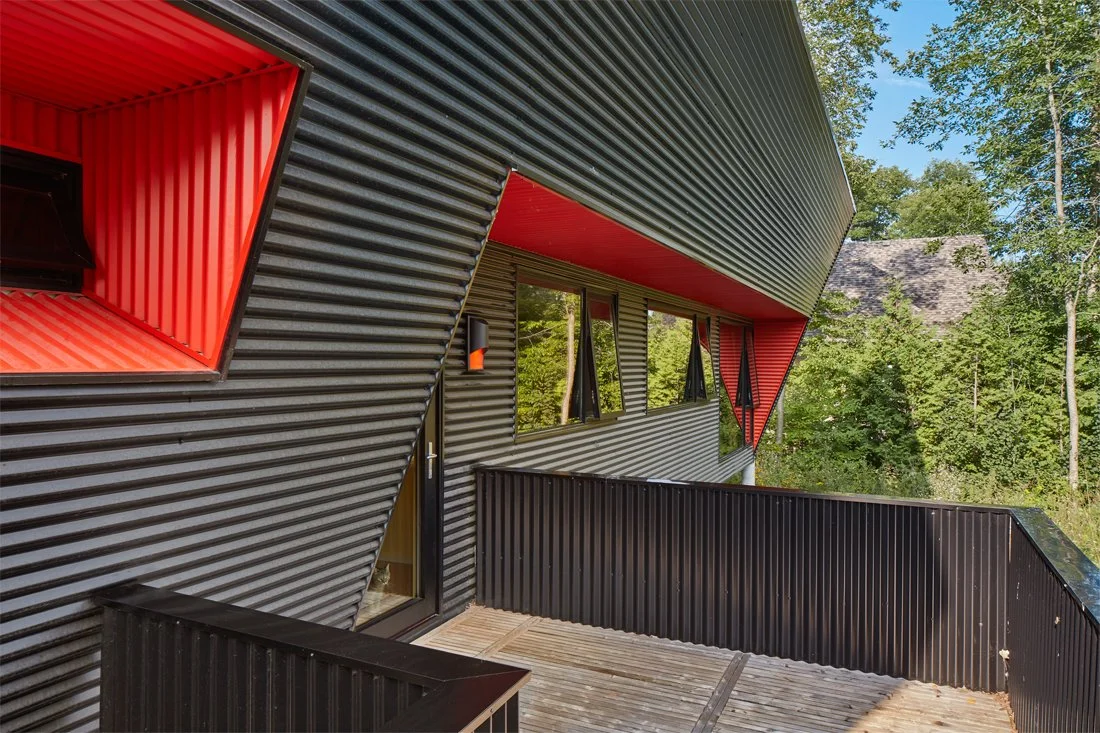 Ridge Residence - details
