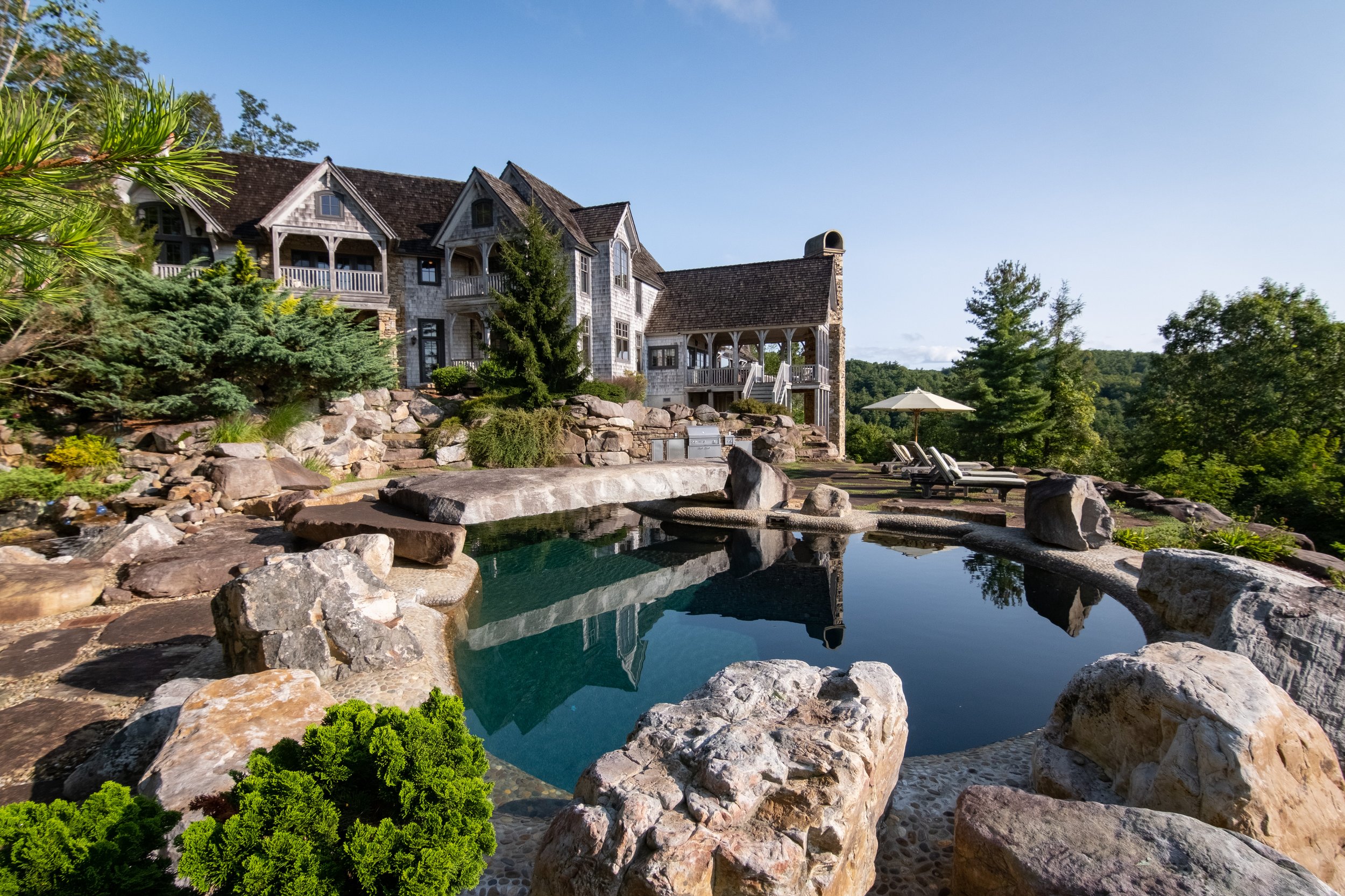 Photo(s) courtesy of Silver Creek Real Estate Group