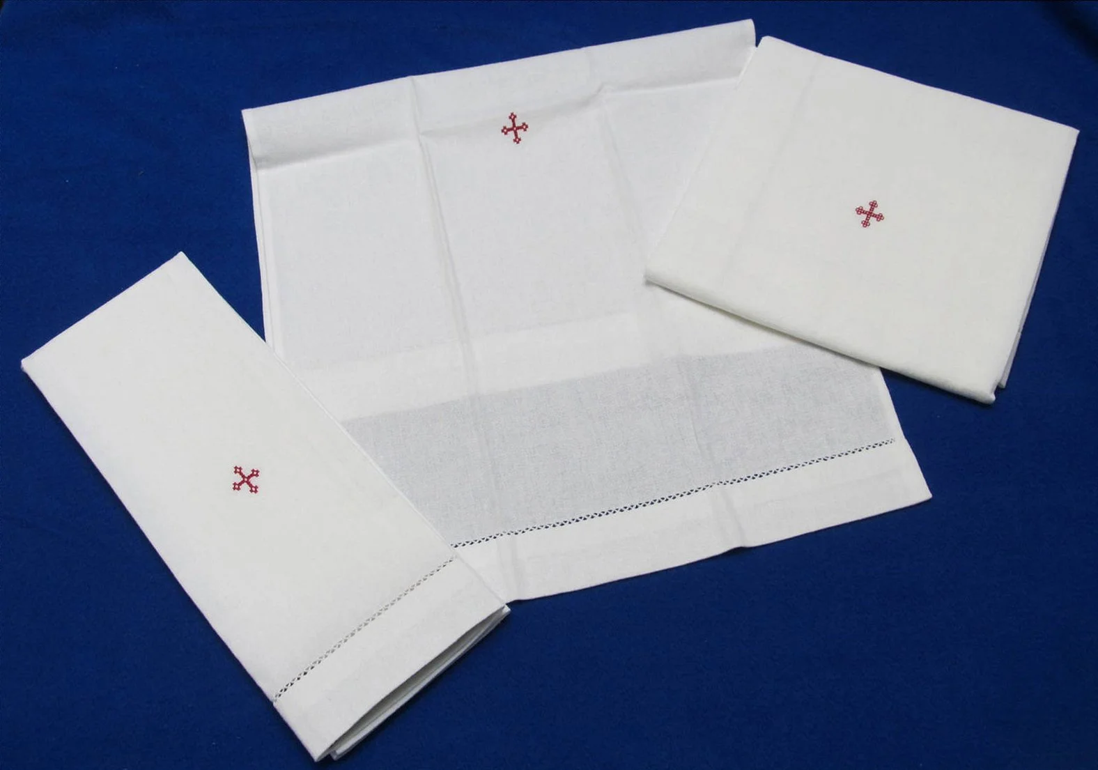 Altar Linens set made by the Carmelite Nuns: Corporal, Purificator & Lavabo (finger towel)