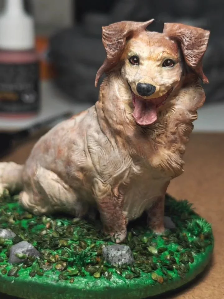 Algumas liga&ccedil;&otilde;es n&atilde;o desaparecem, transformam-se. 💫

A partir de uma fotografia, crio uma escultura realista totalmente personalizada do teu animal de estima&ccedil;&atilde;o.

O processo &eacute; meticuloso: 
Modela&ccedil;&ati