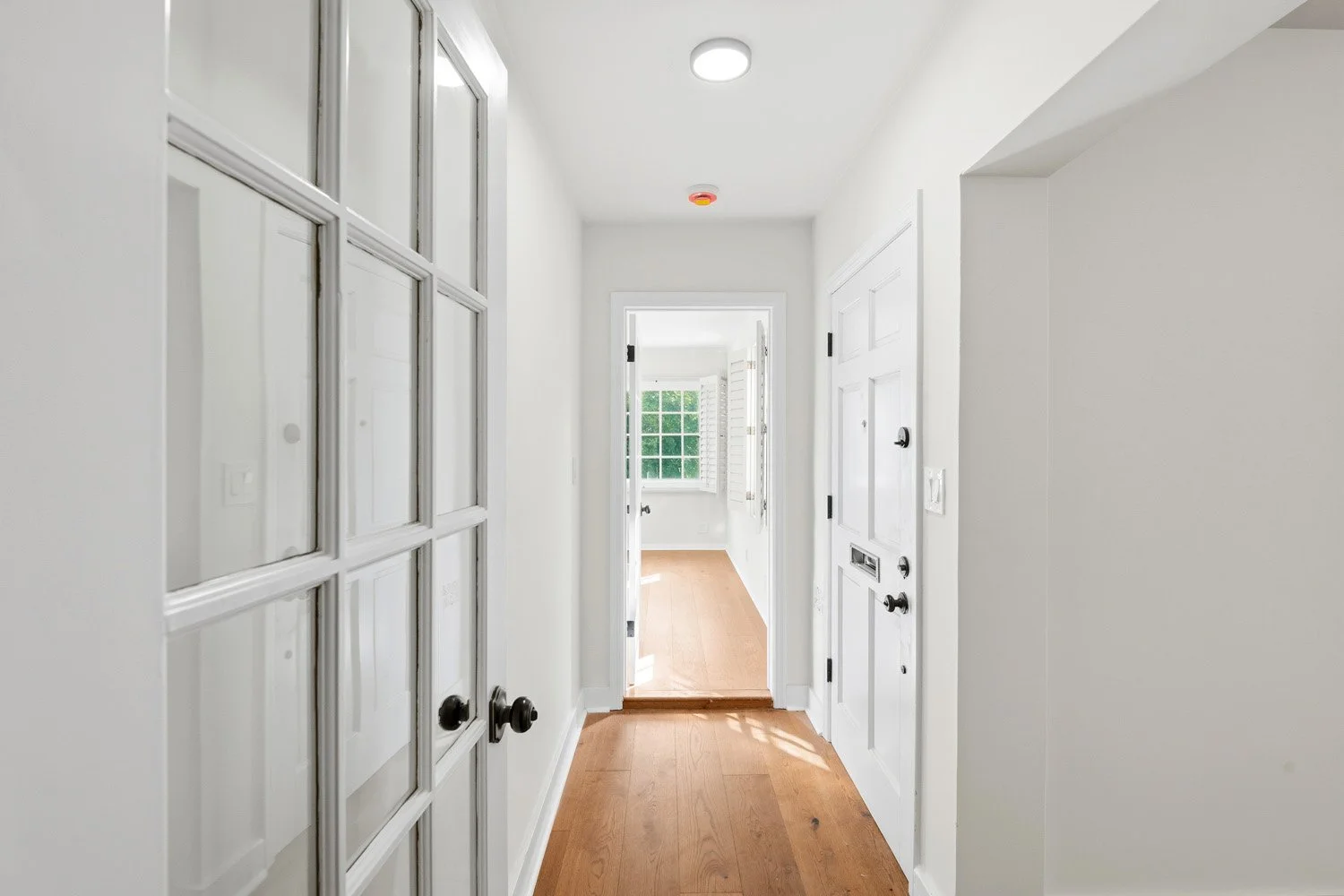 10309 La Grange Ave 8.jpg