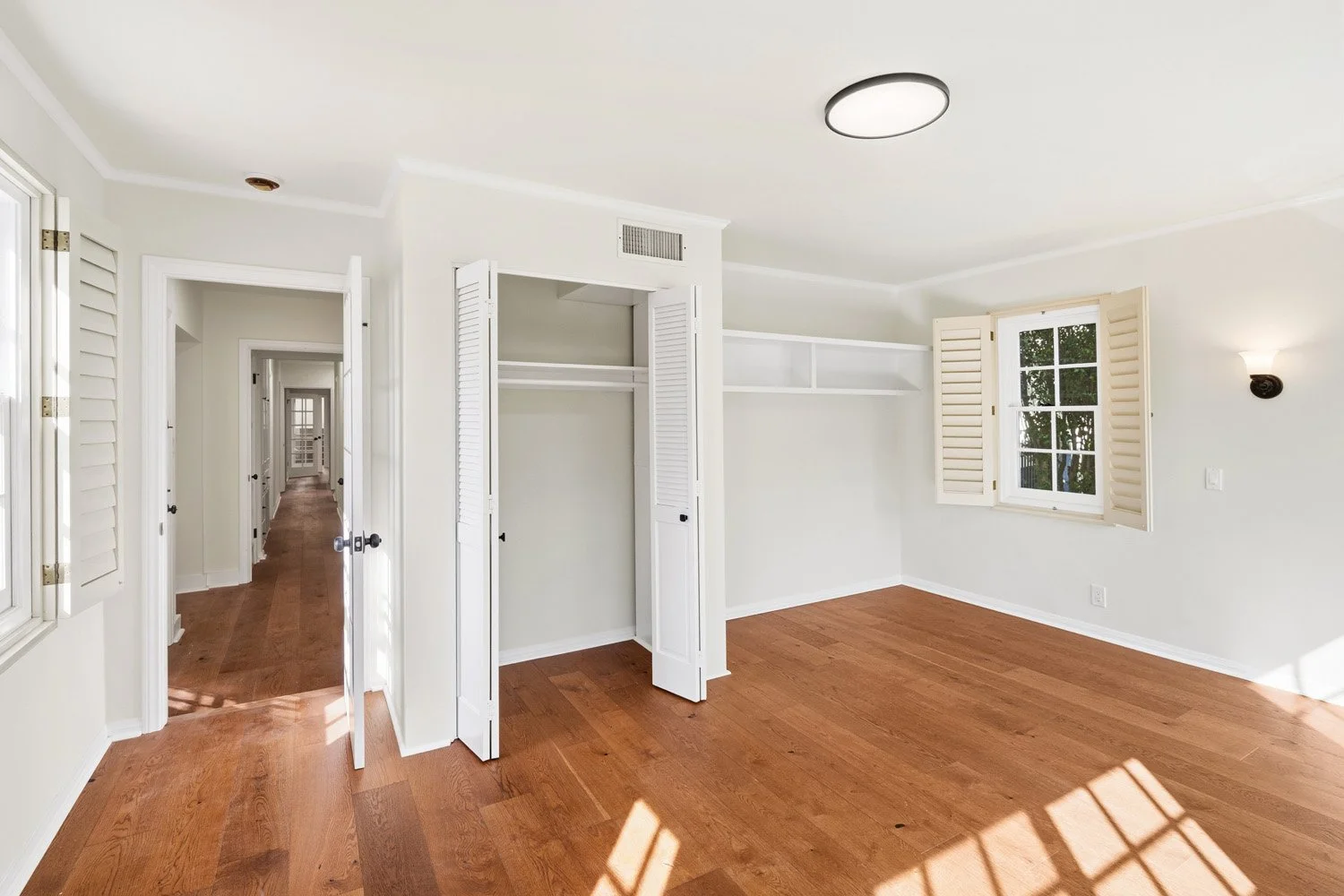 10309 La Grange Ave 13.jpg