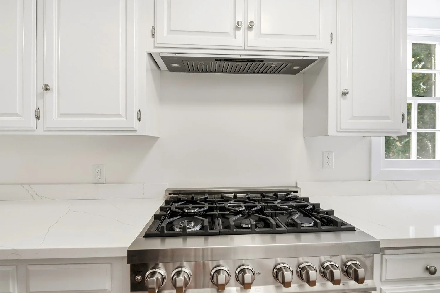 10309 La Grange Ave 35.jpg