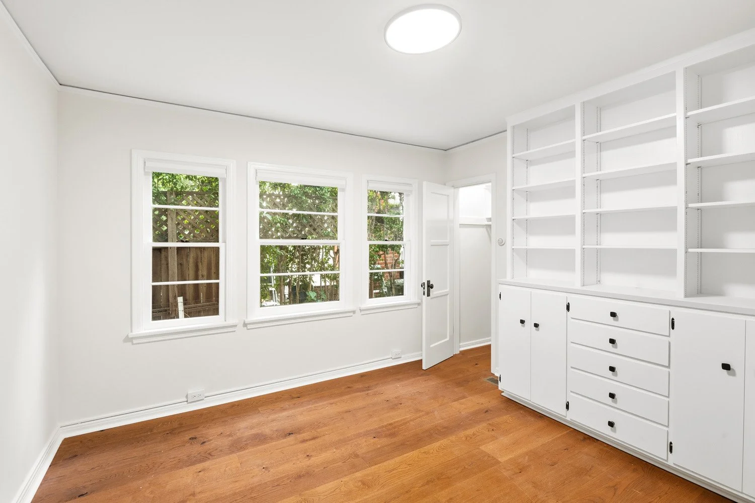 10309 La Grange Ave 43.jpg