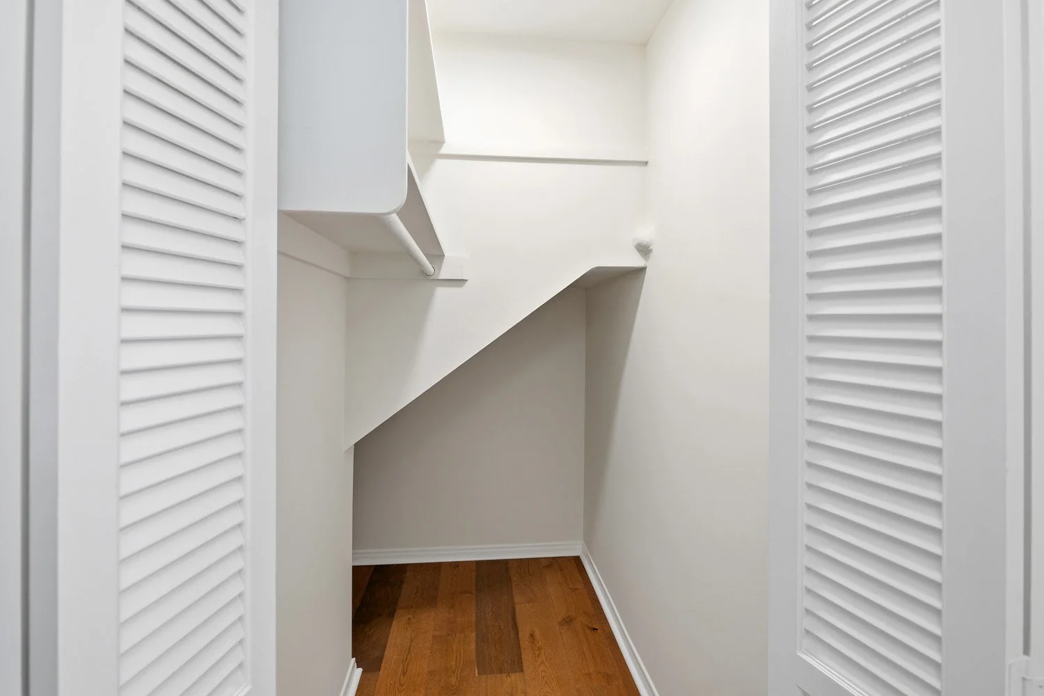 10309 La Grange Ave 53.jpg