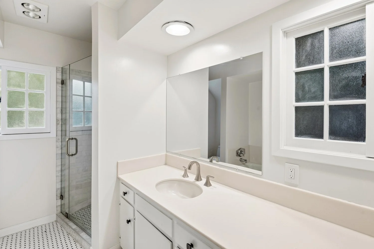 10309 La Grange Ave 54.jpg