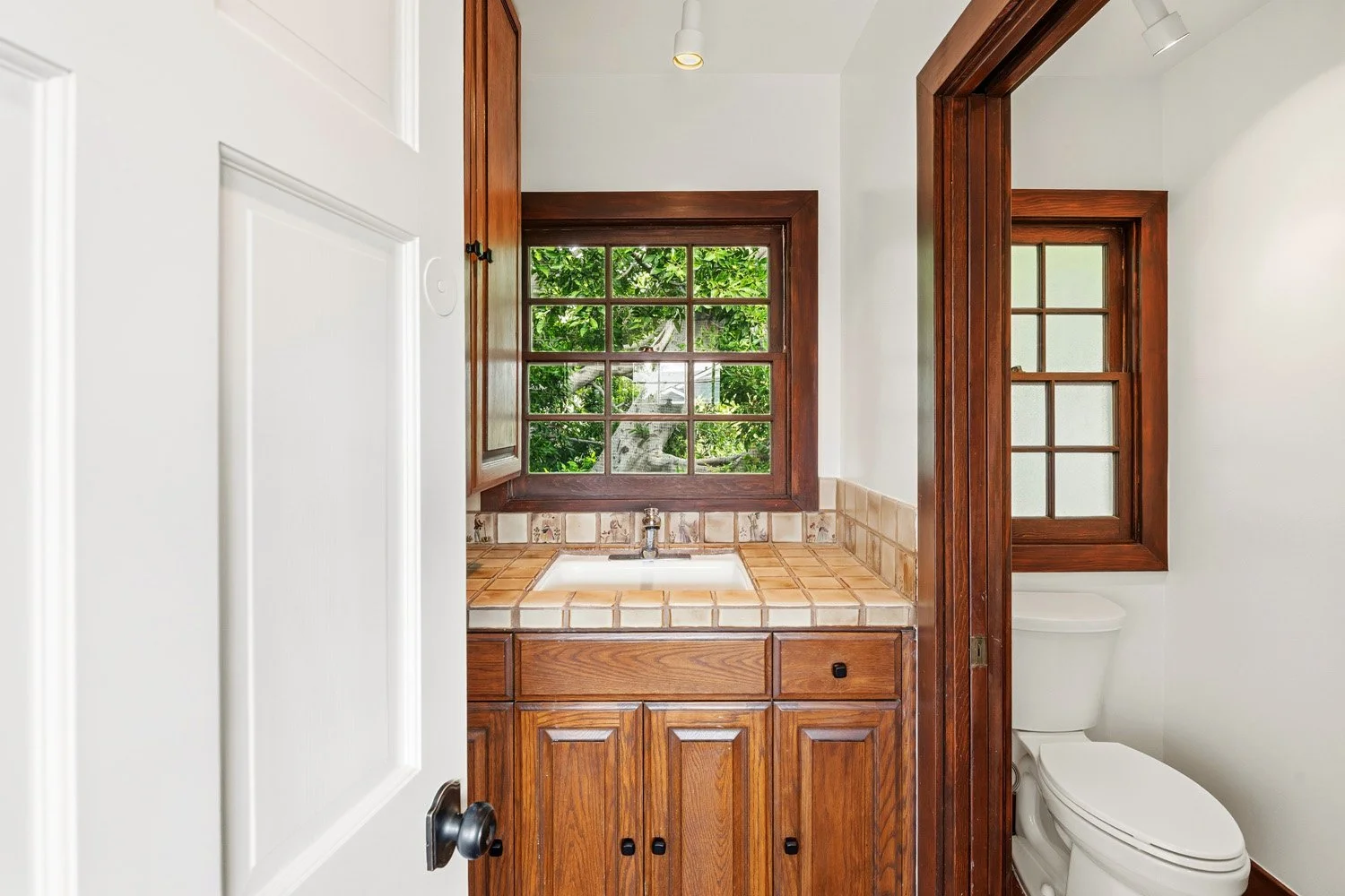 10309 La Grange Ave 64.jpg