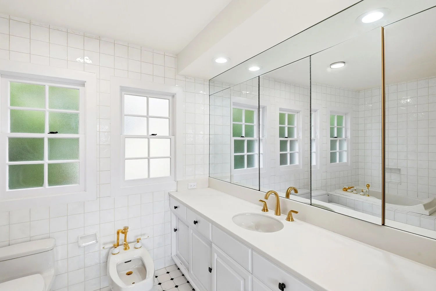 10309 La Grange Ave 69.jpg