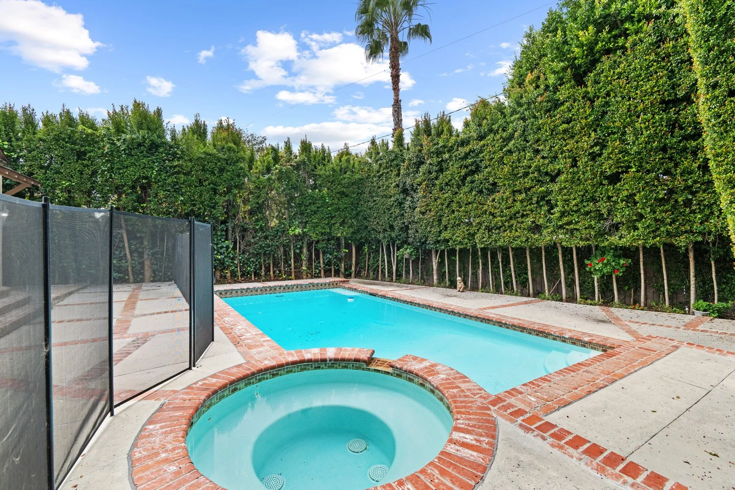 10309 La Grange Ave 81.jpg