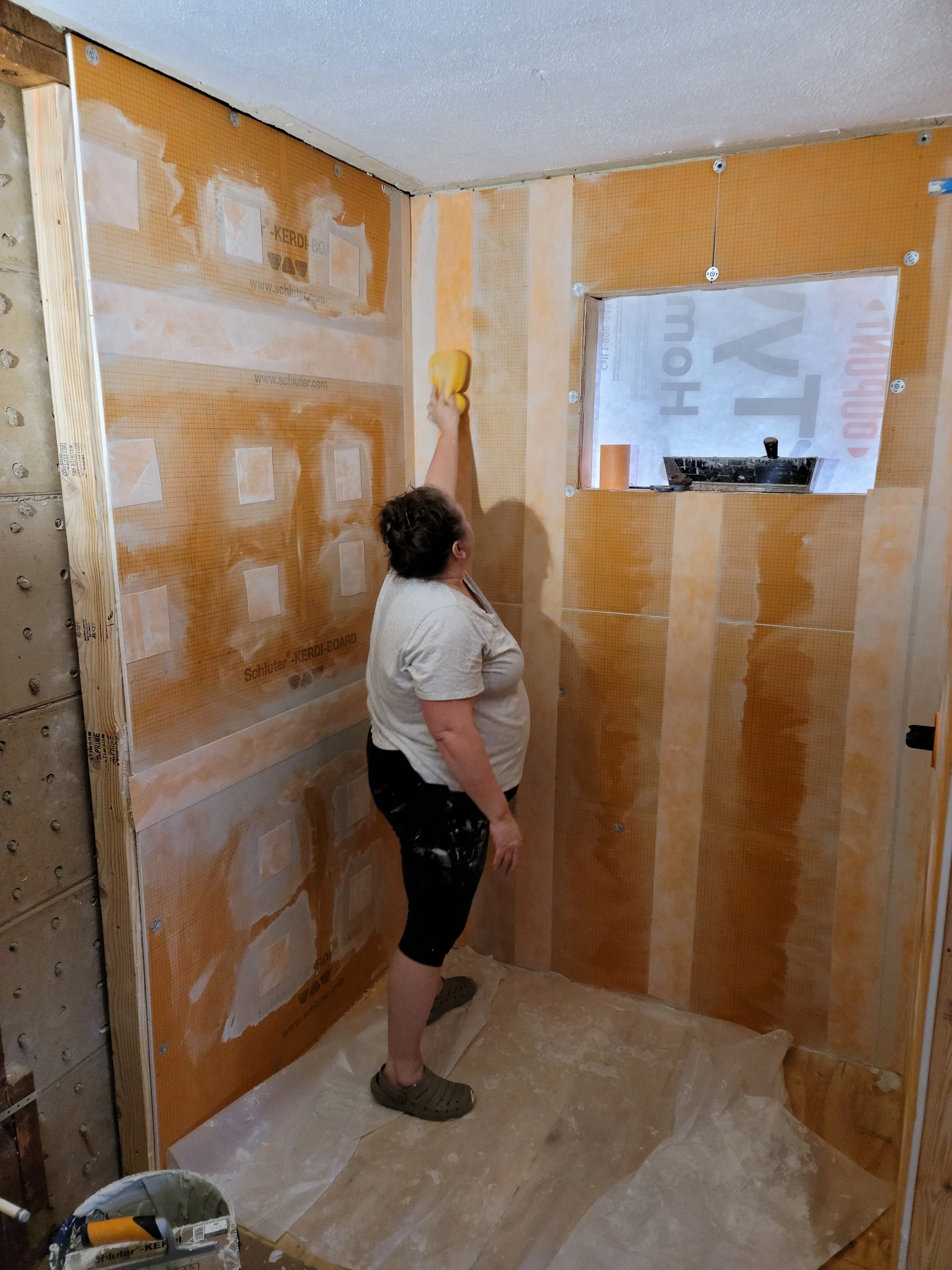 Bathroom Jen Mudding .jpg