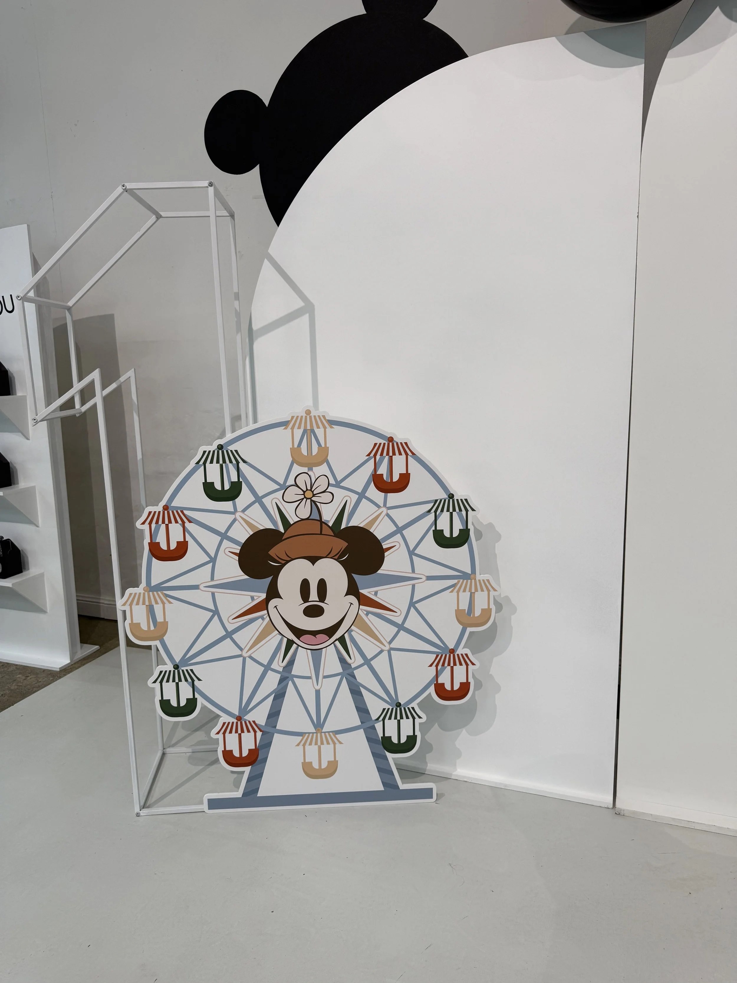 mickey_ferris_wheel_cutout.jpg