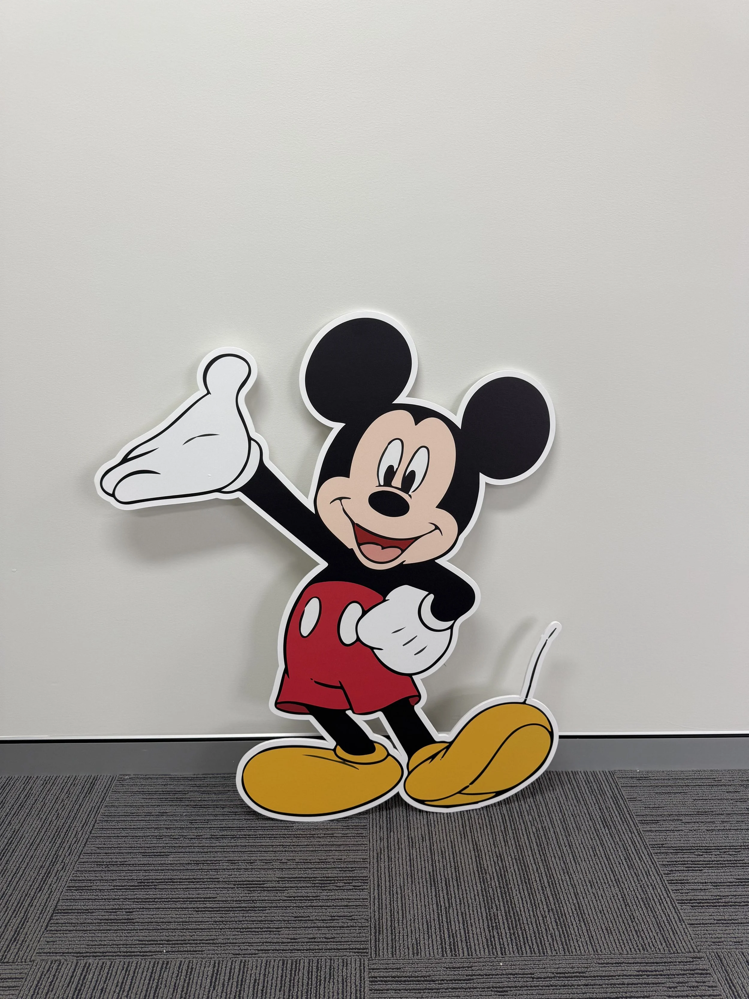 Mickey_mouse_cutout.jpg