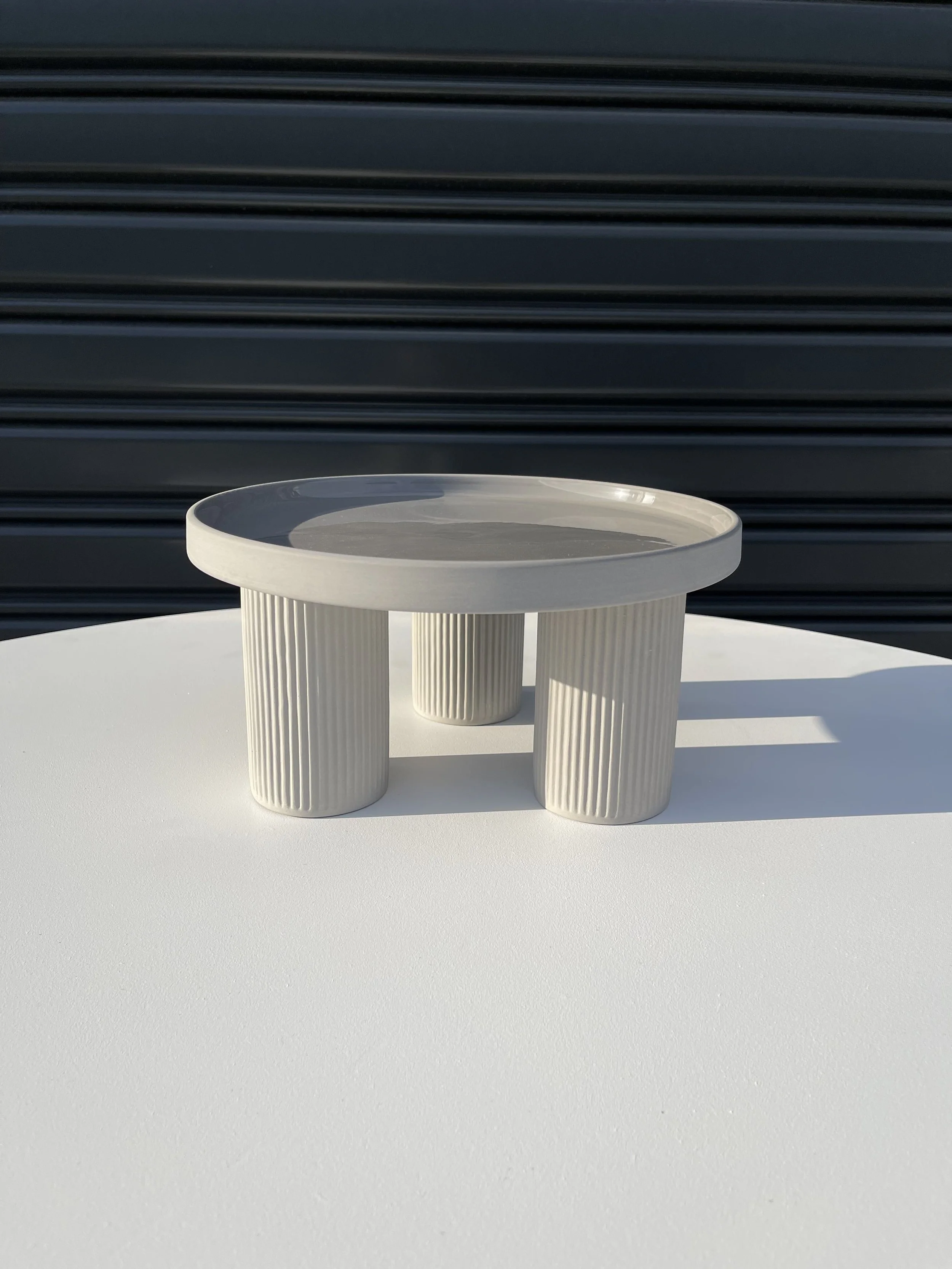 Ripple Cake Stand (3 Legs)