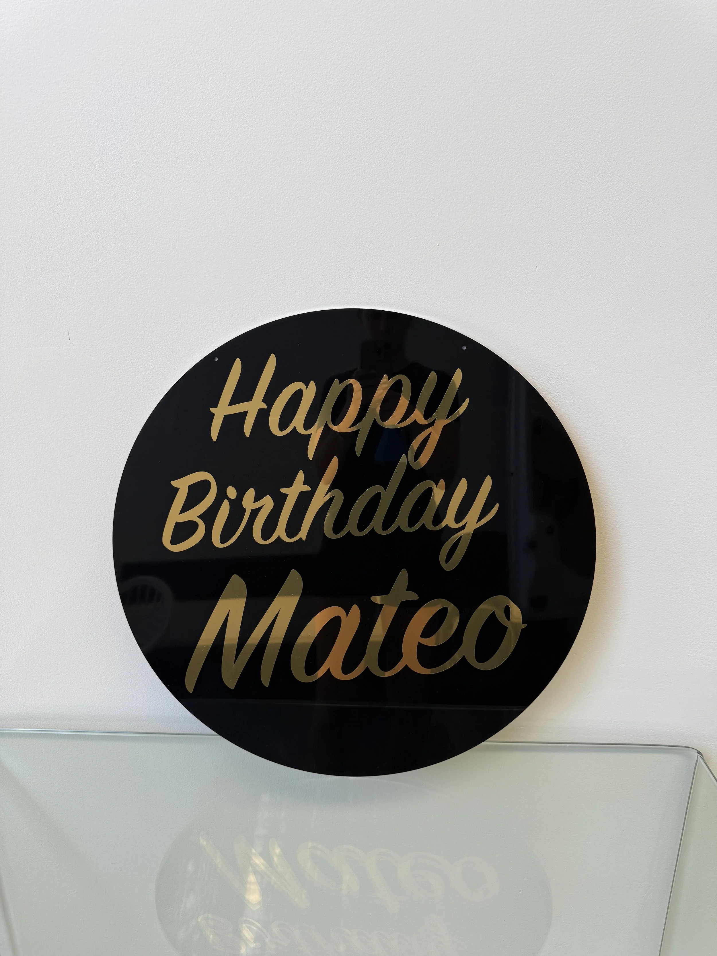 black round plaqiue.jpg