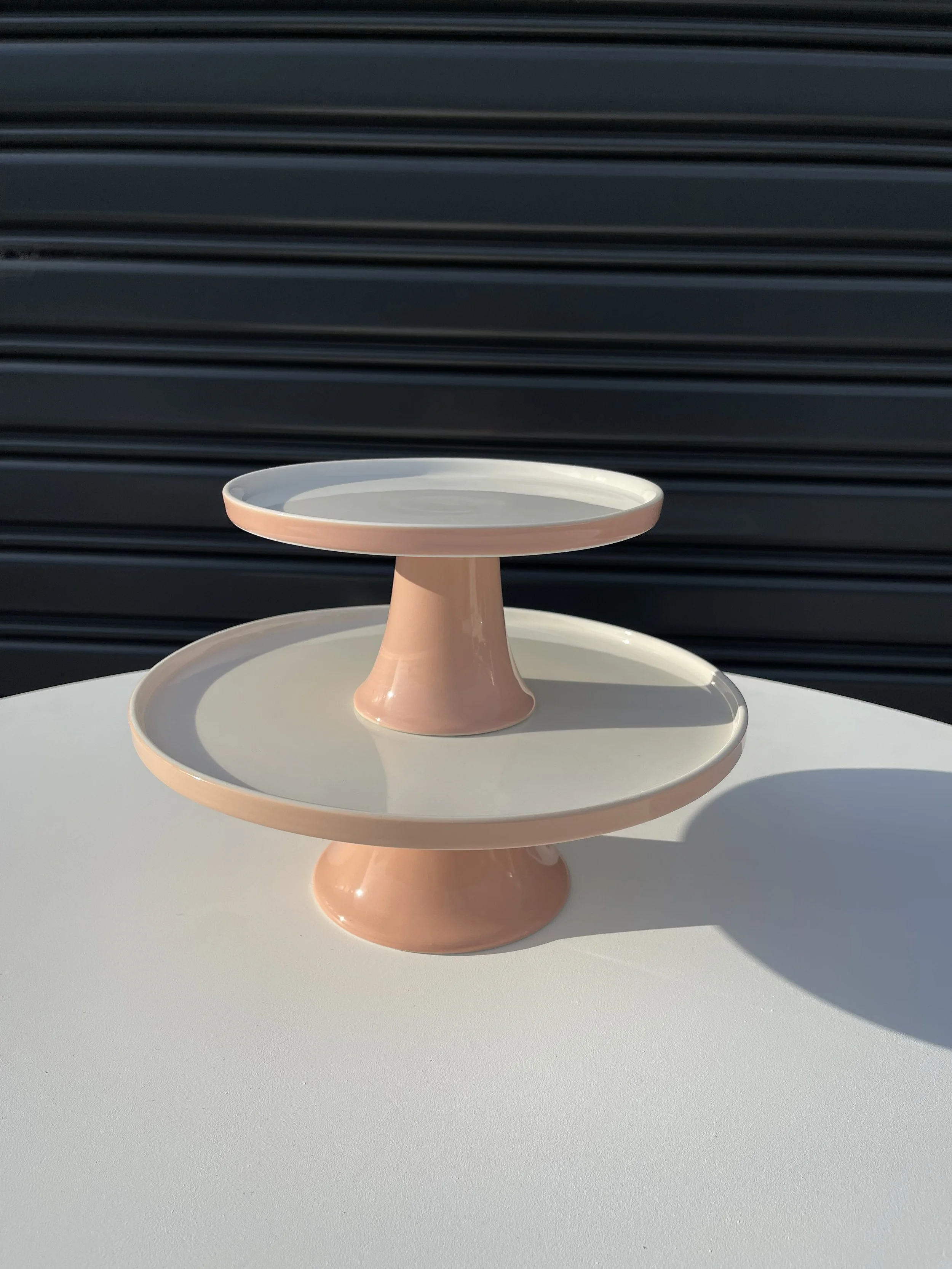 30cm_&_20cm_pink_cermaic_cake_stand_(1).jpg