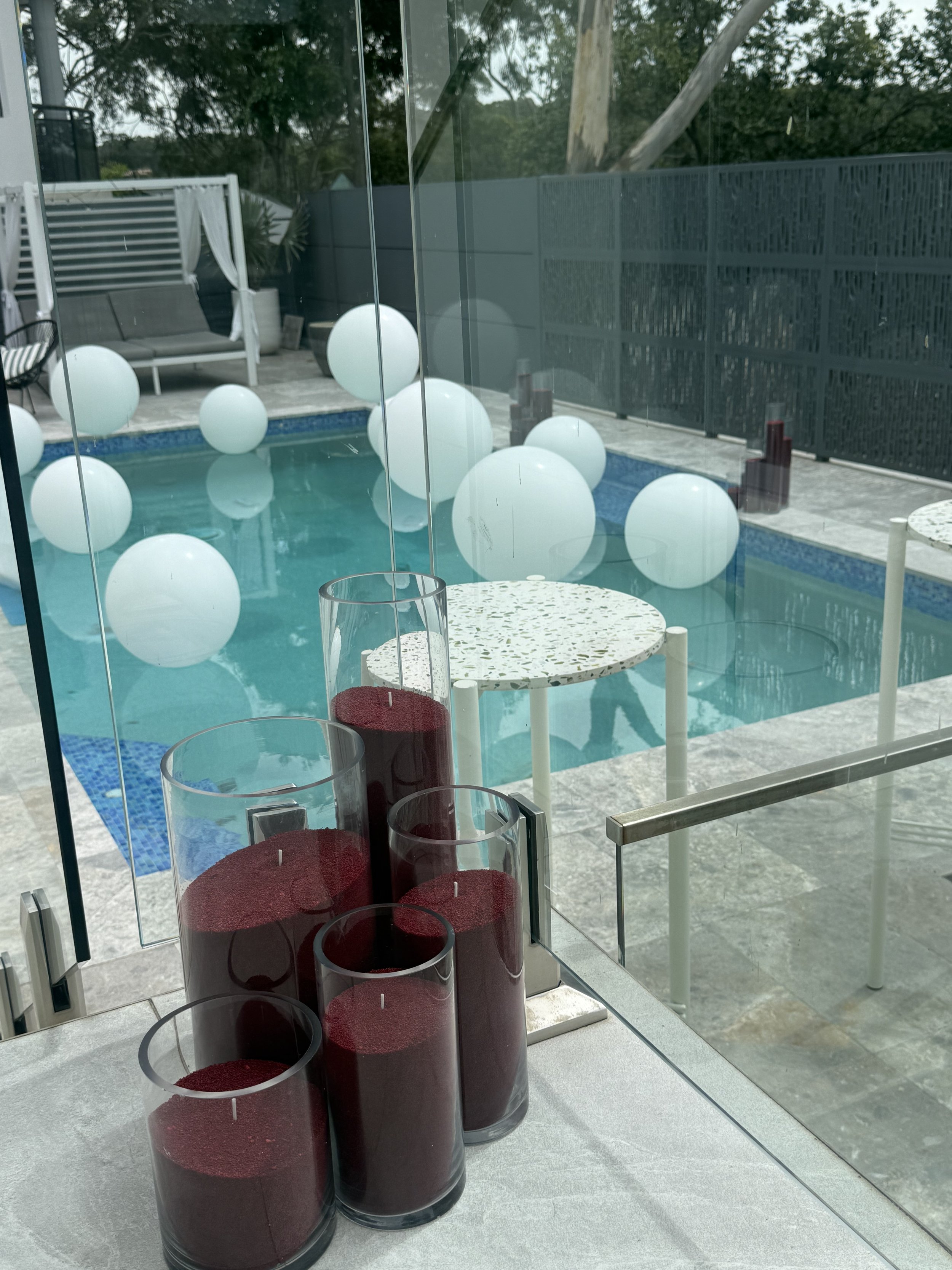 burgundy candle sand.jpeg