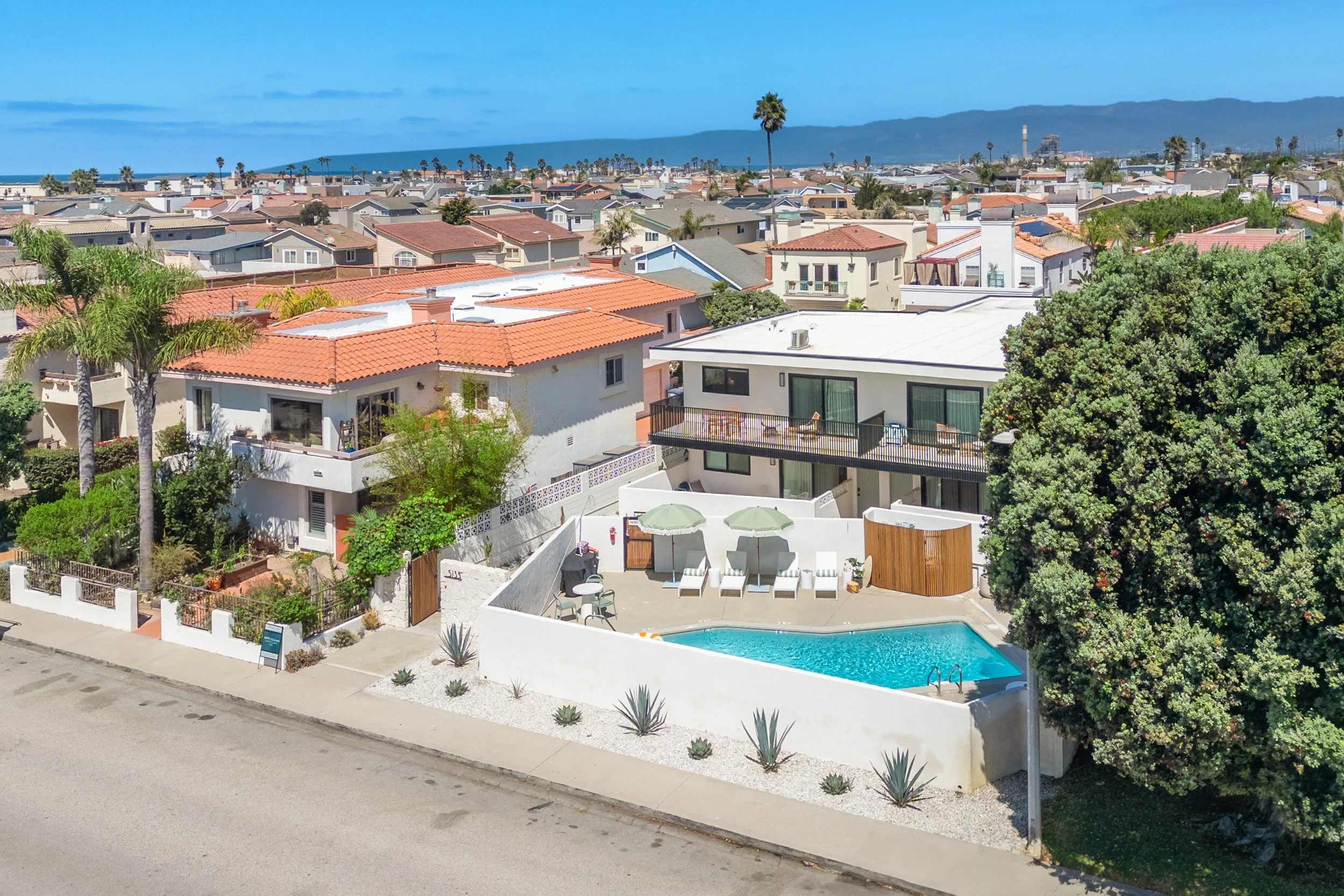 Beachside Mid-Century Residences