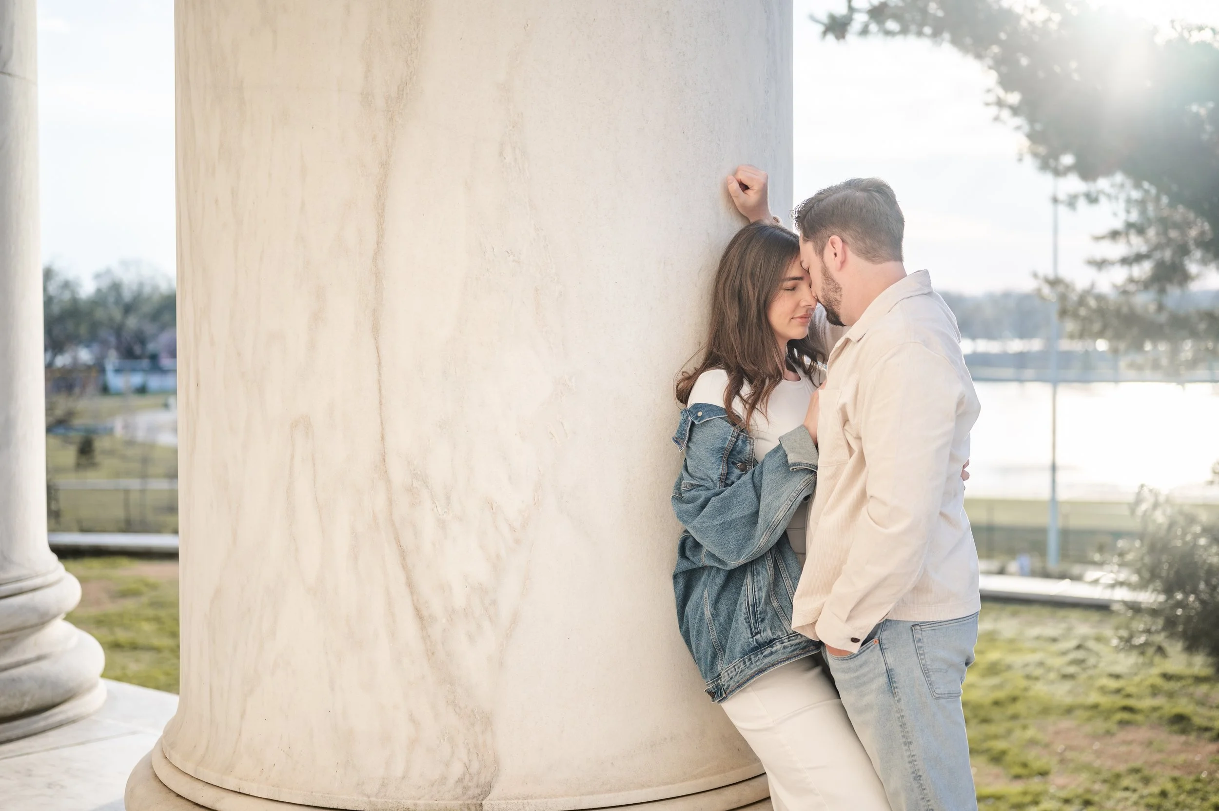 couple-young-jefferson-memorial-dc.JPG