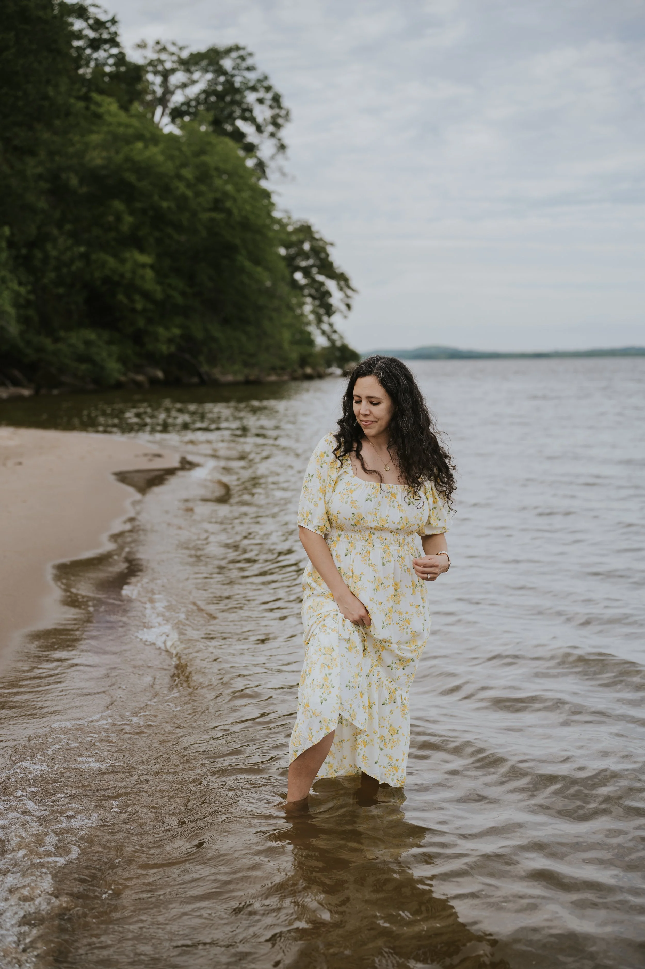Family photography at Leesylvania Park in Woodbridge, VA.