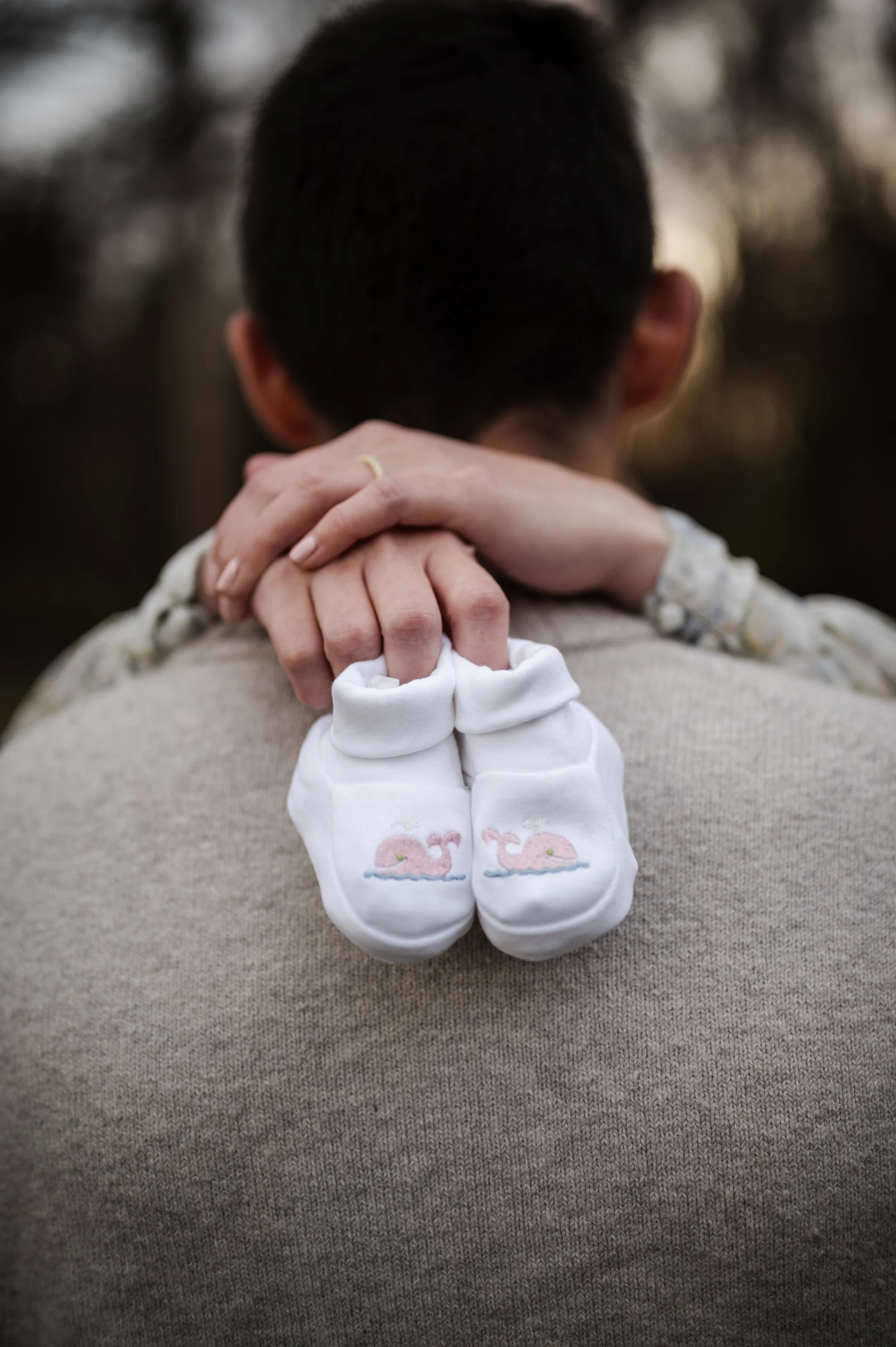 Maternity photography at Ellanor C. Lawrence Park in Fairfax, VA