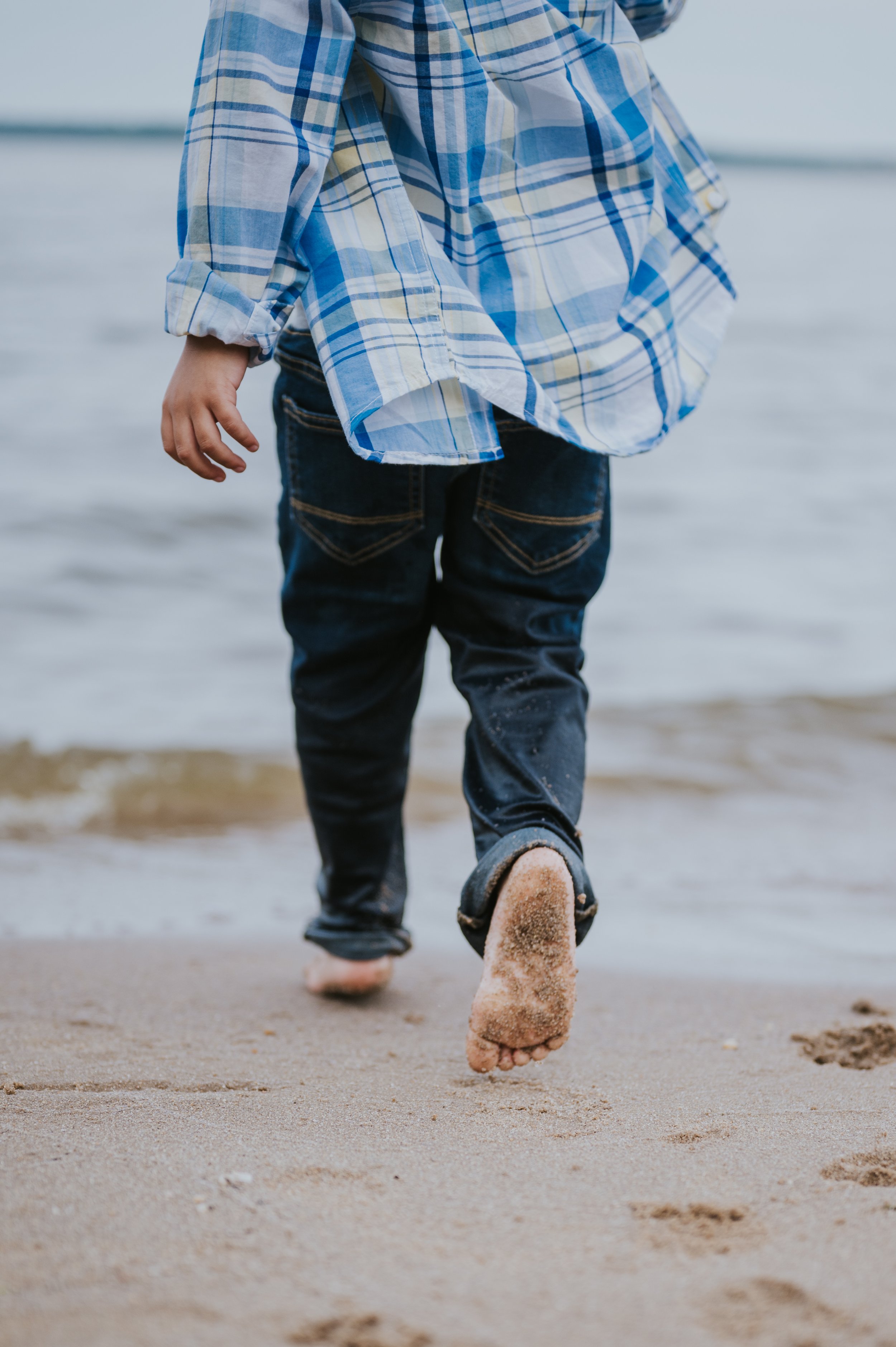 Family photography at Leesylvania Park in Woodbridge, VA.
