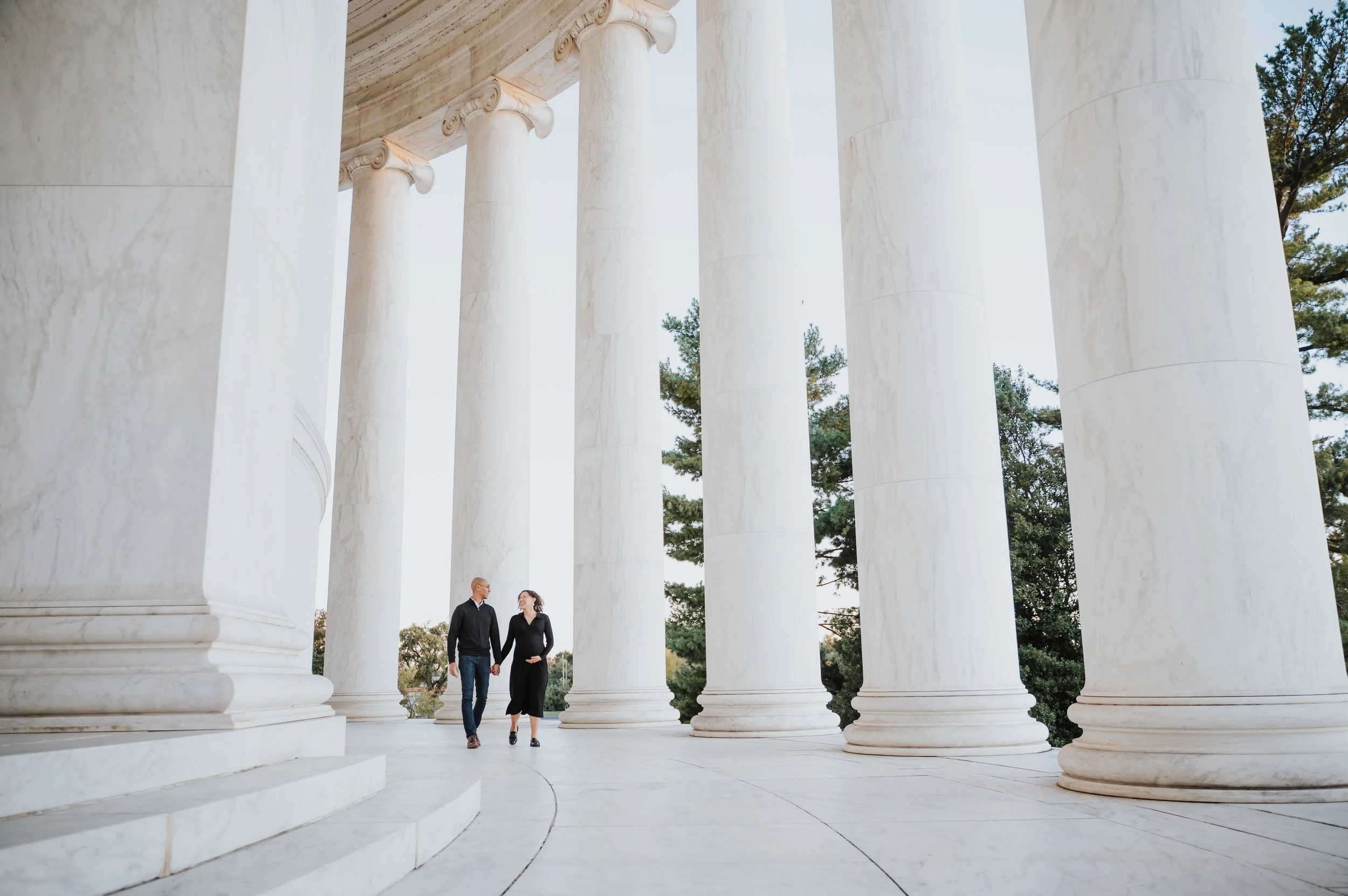 Maternity photography at Jefferson Memorial in Washington, DC