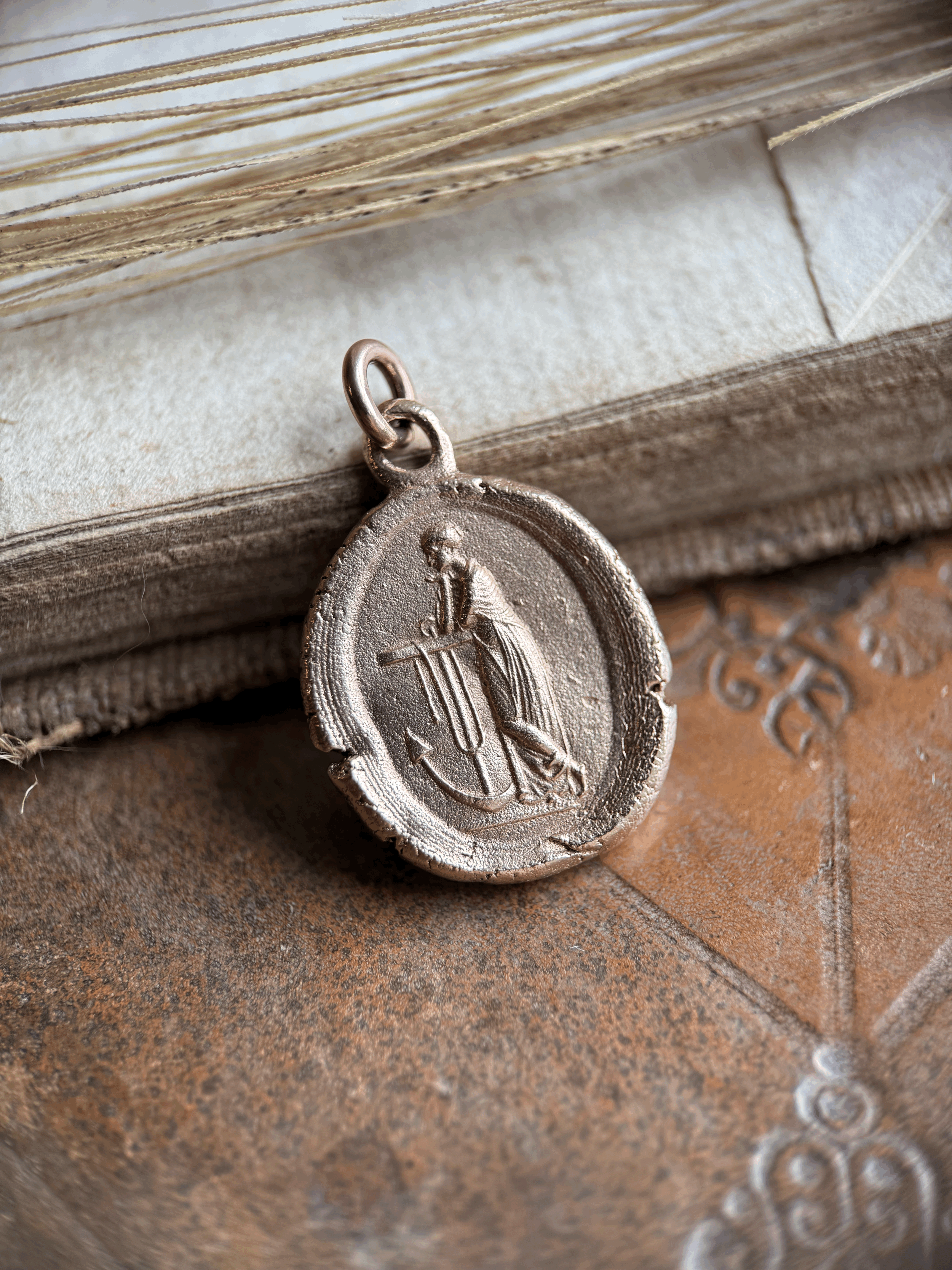 Hope wax seal charm in Bronze