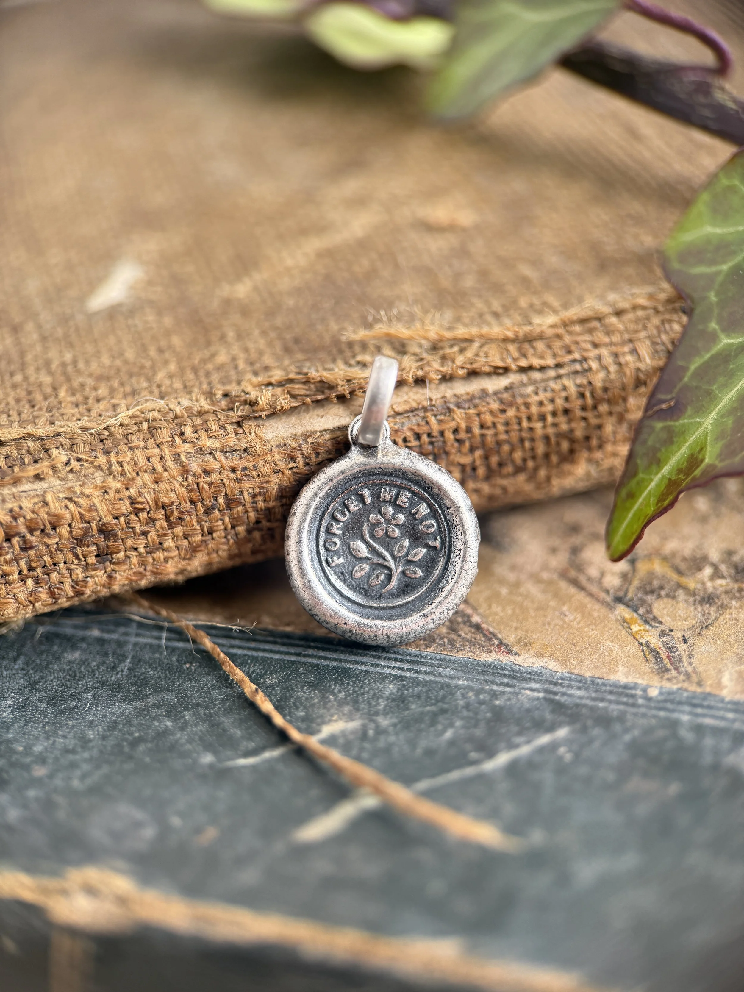 "FORGET ME NOT" / Grim Reaper Wax Seal Charm in Sterling Silver