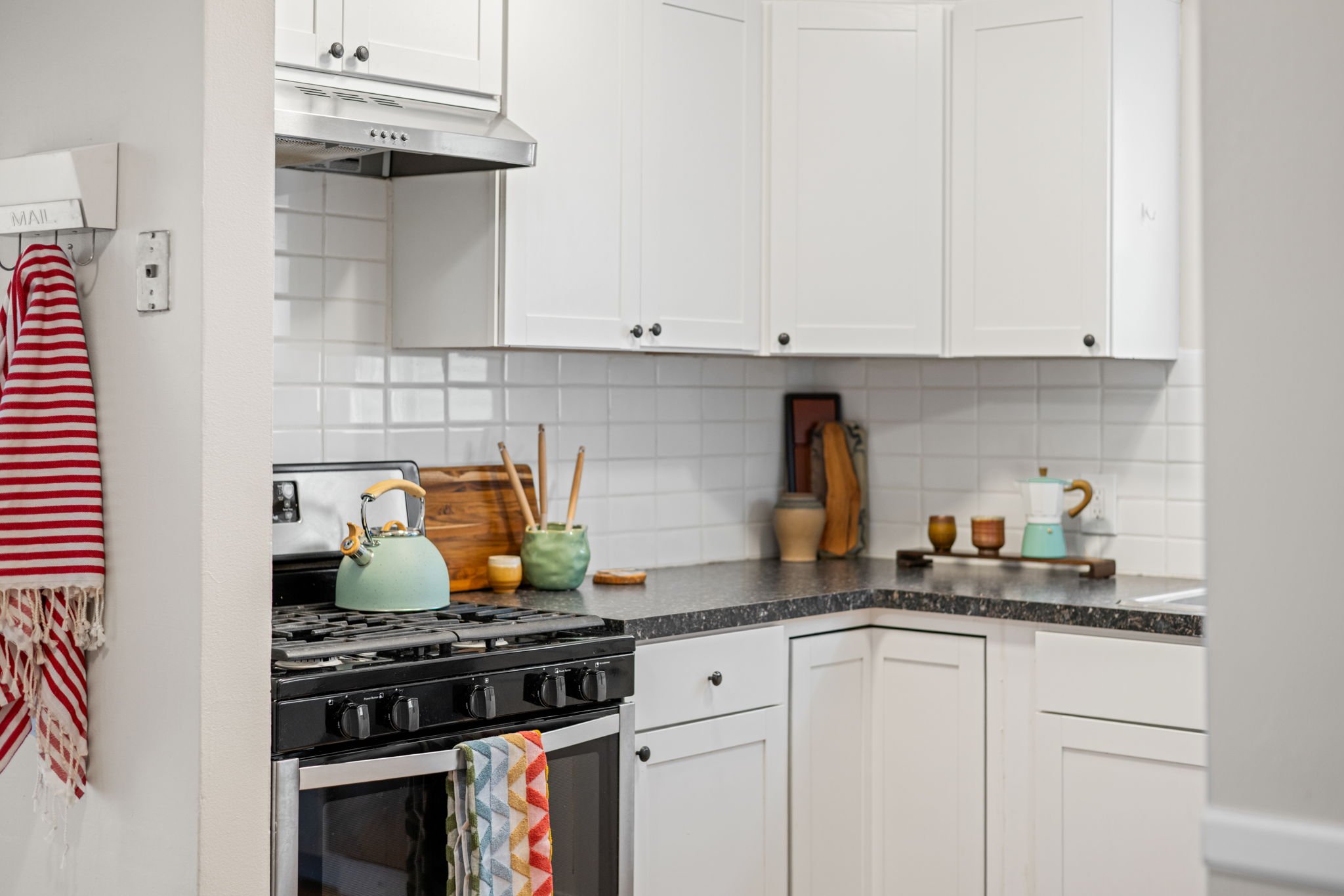 23-web-or-mls-2909-kentucky-ave-s.jpg
