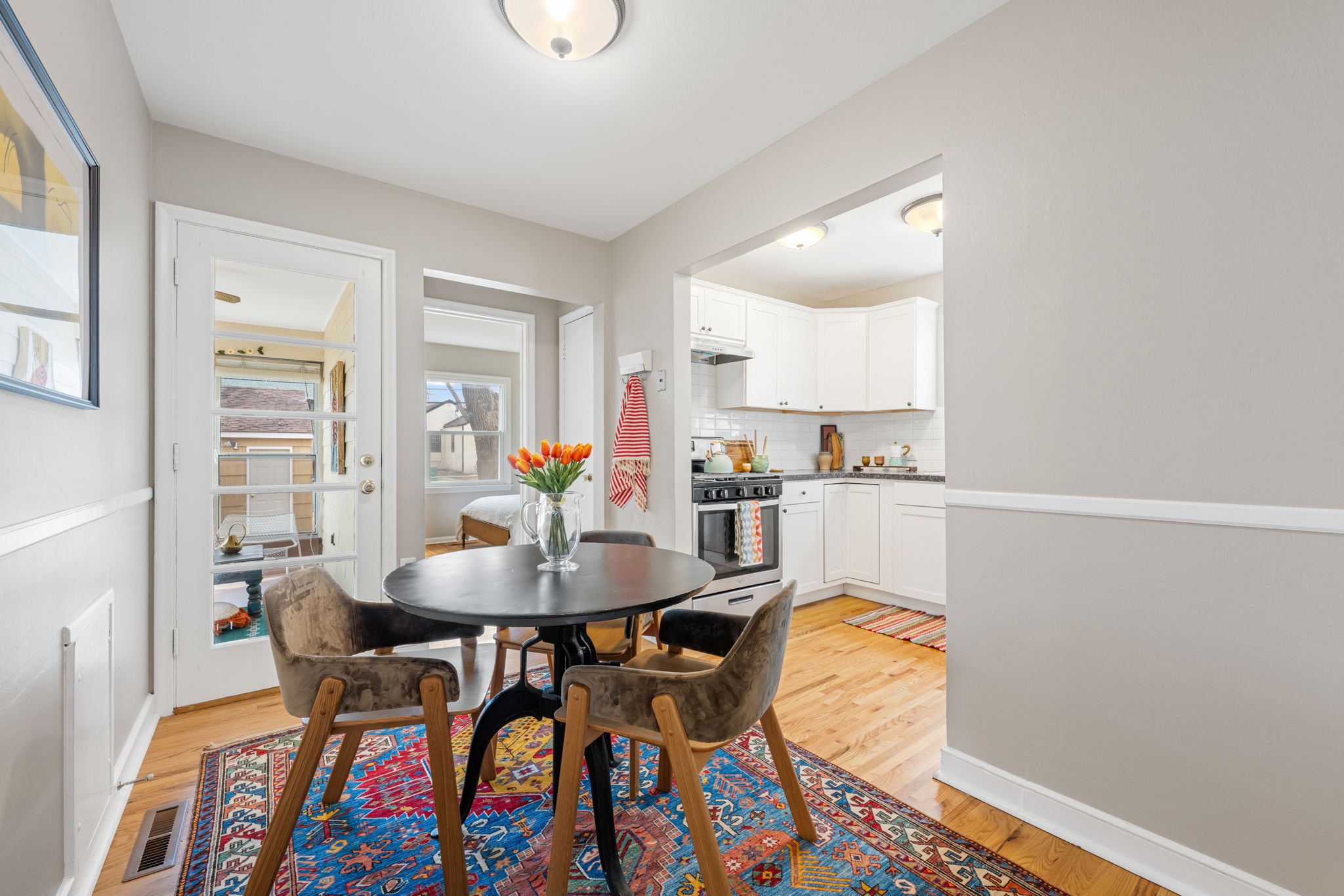 22-web-or-mls-2909-kentucky-ave-s.jpg