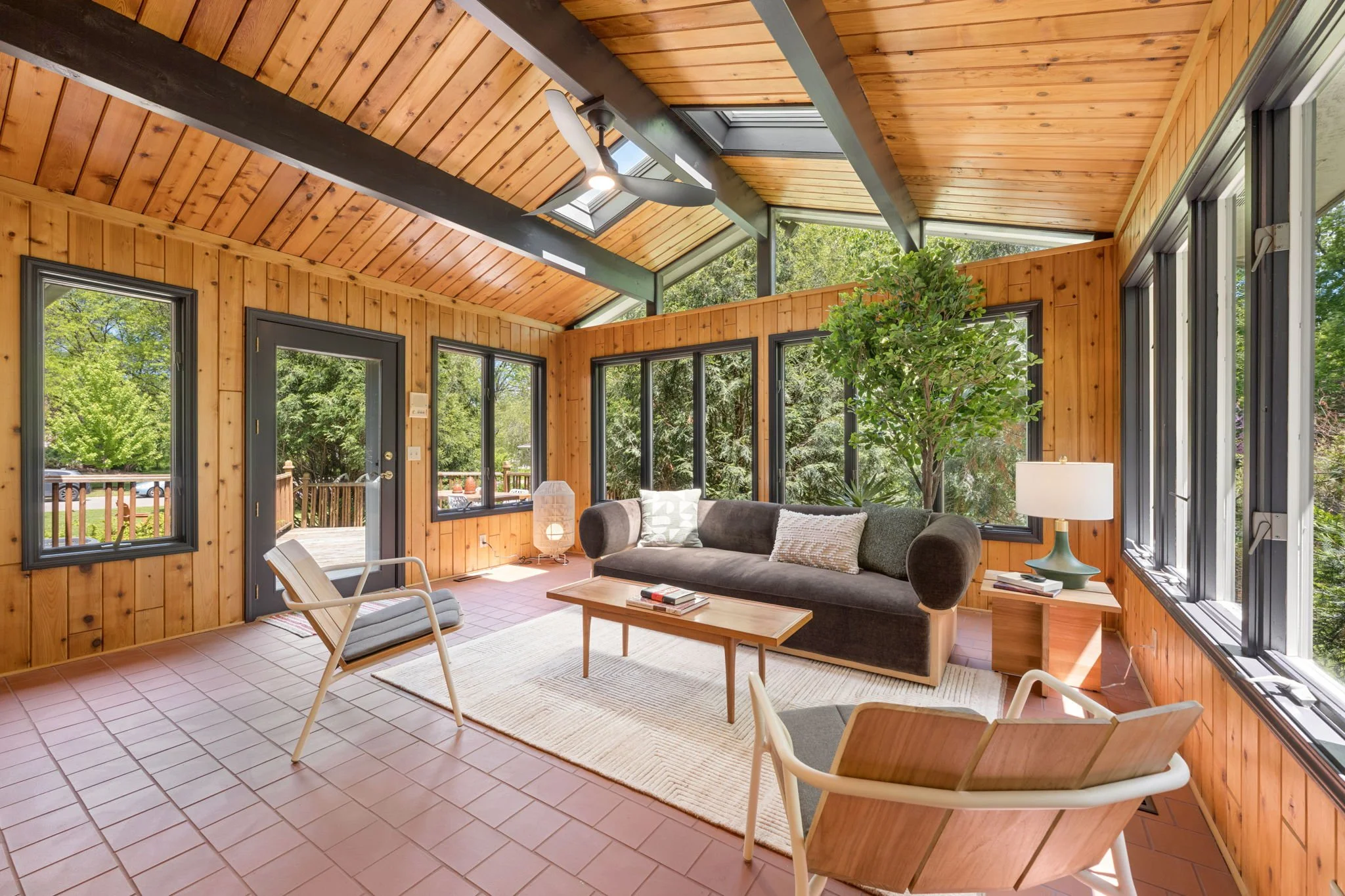 45-web-or-mls-1940-hunter-ln.jpg