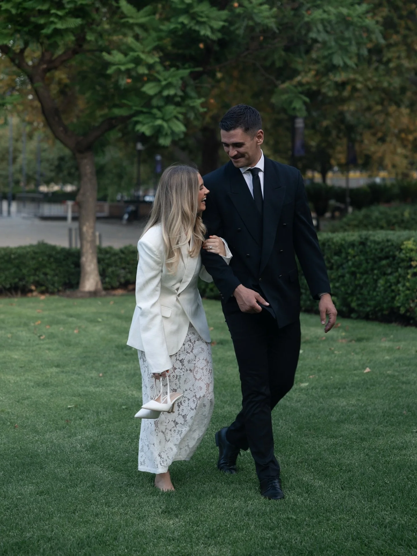 🤍 

@mikaylagradara 
@its_jamesalexander 
@chelsealouise.hair
@staceymcleanphoto 

.

🏷️ Adelaide Weddings, Wedding Photographer