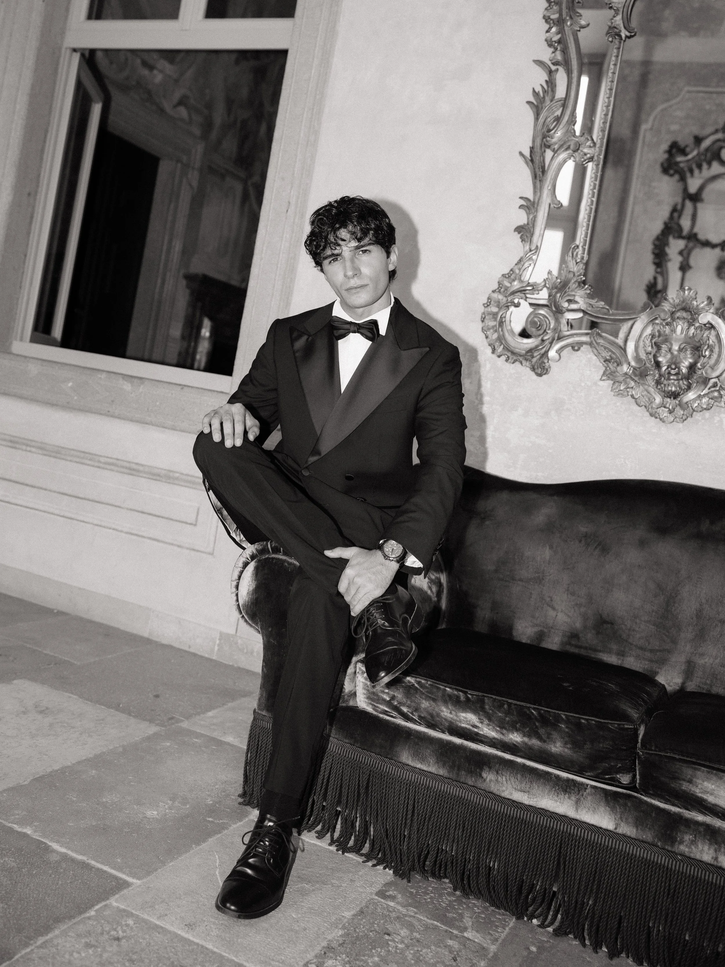 Off-duty groomsman