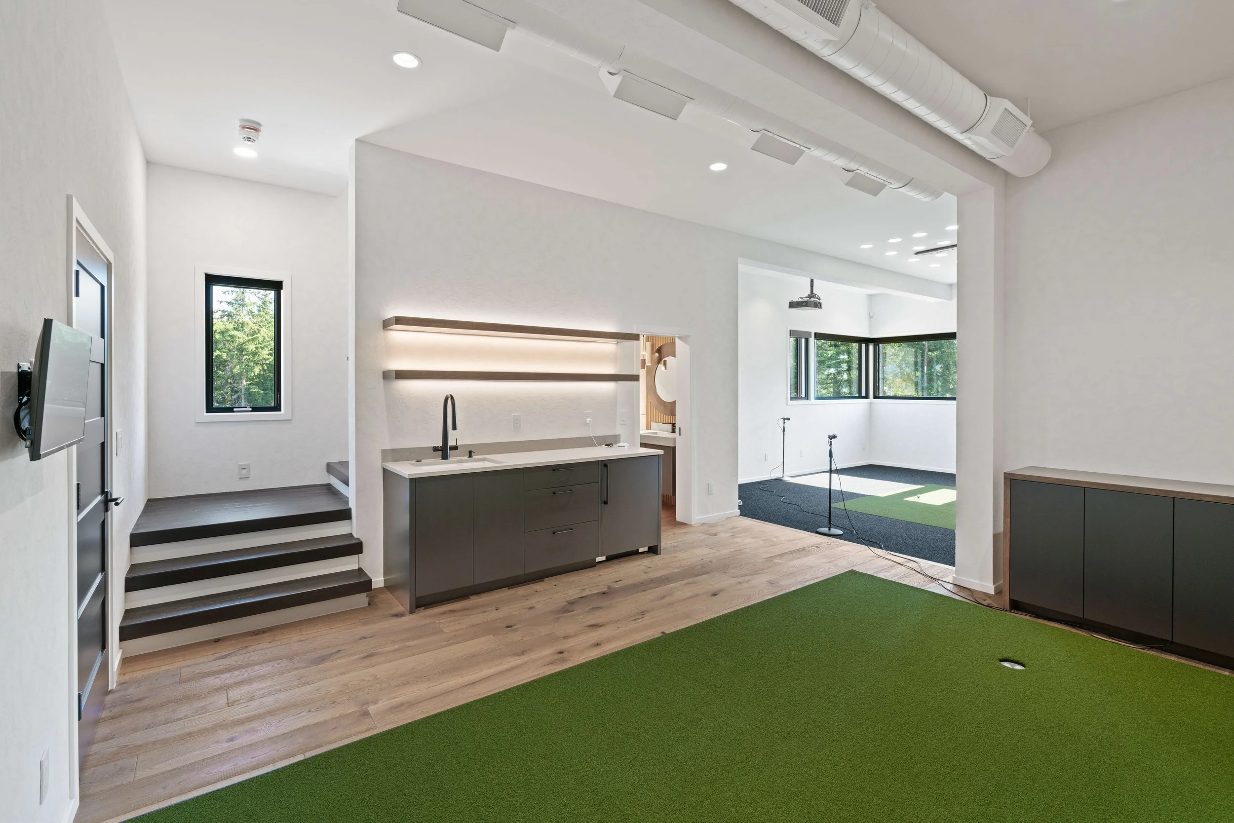 Bue-Braun-Studio-04 Custom Shop Camas, WA (11).jpg