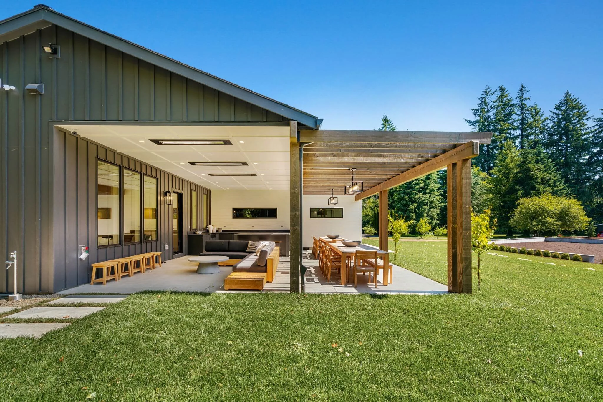 Spiller-Stairwell-02 - Battle Ground Home Additions (6).jpg