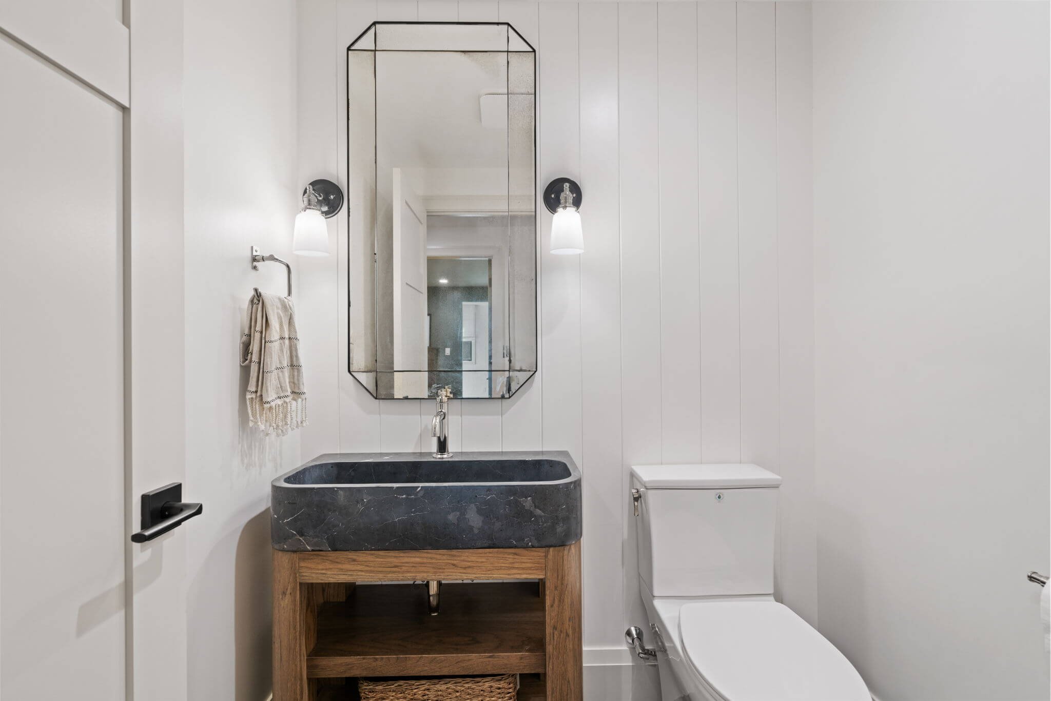 Spiller-Stairwell-02 - Battle Ground Home Additions (17).jpg