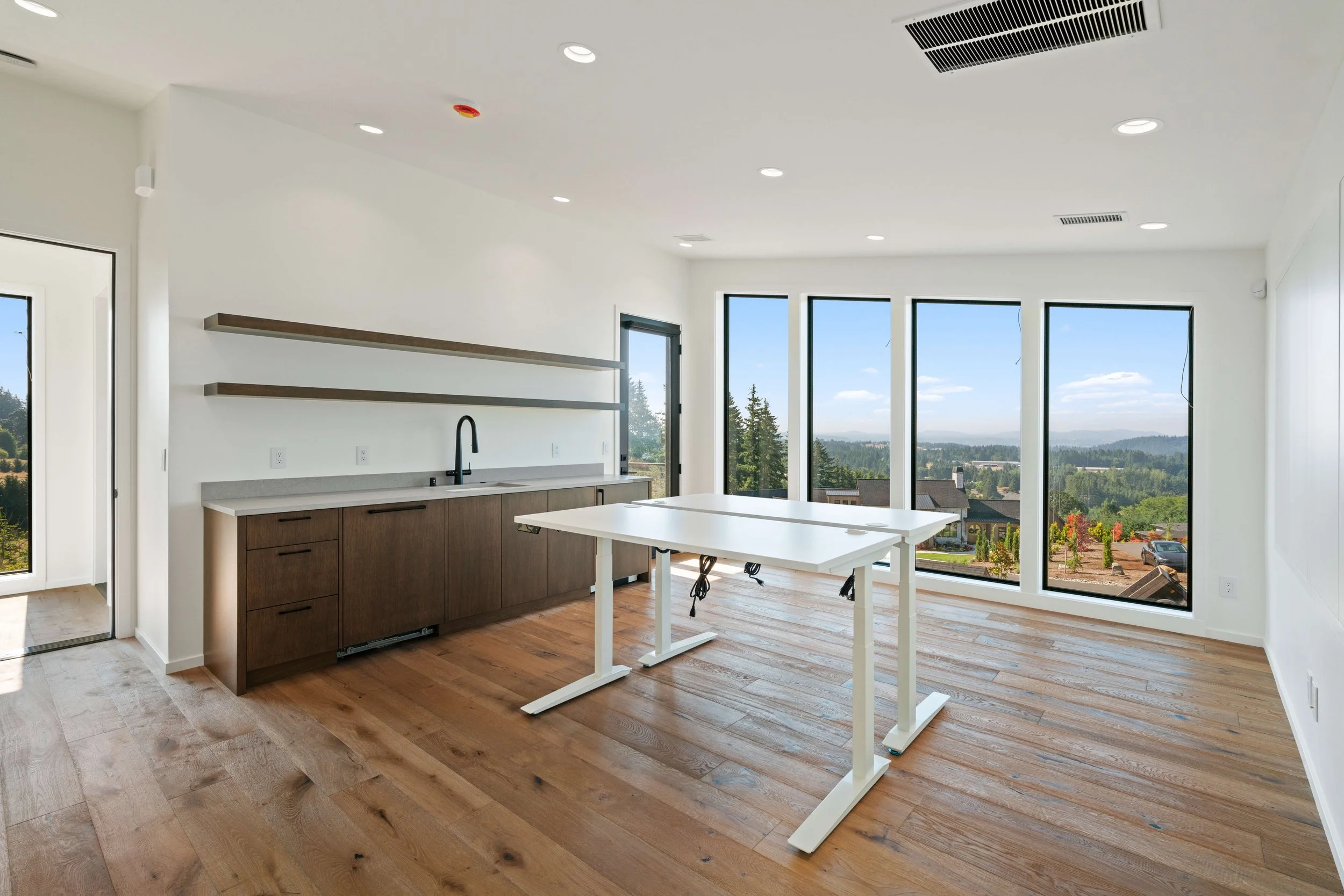 Bue-Braun-Studio-04 Custom Shop Camas, WA (6).jpg